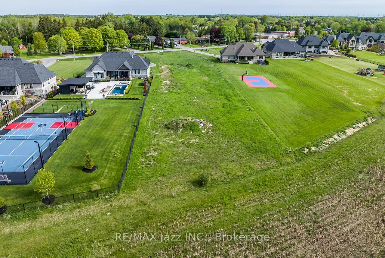 Photo 11 of 72 Ormiston Street, Clarington, Rural Clarington — HOMEH