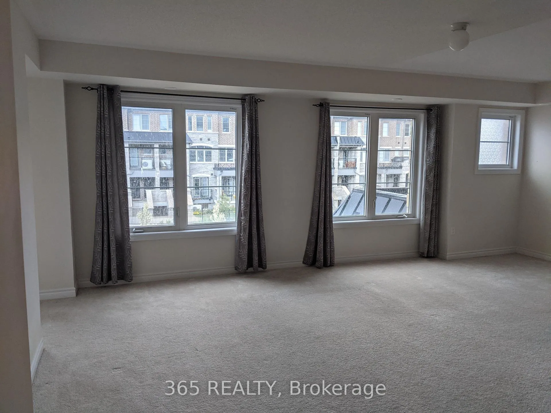 Photo 2 of Unit 194, 200 Veterans Drive, Brampton, Northwest Brampton — HOMEH