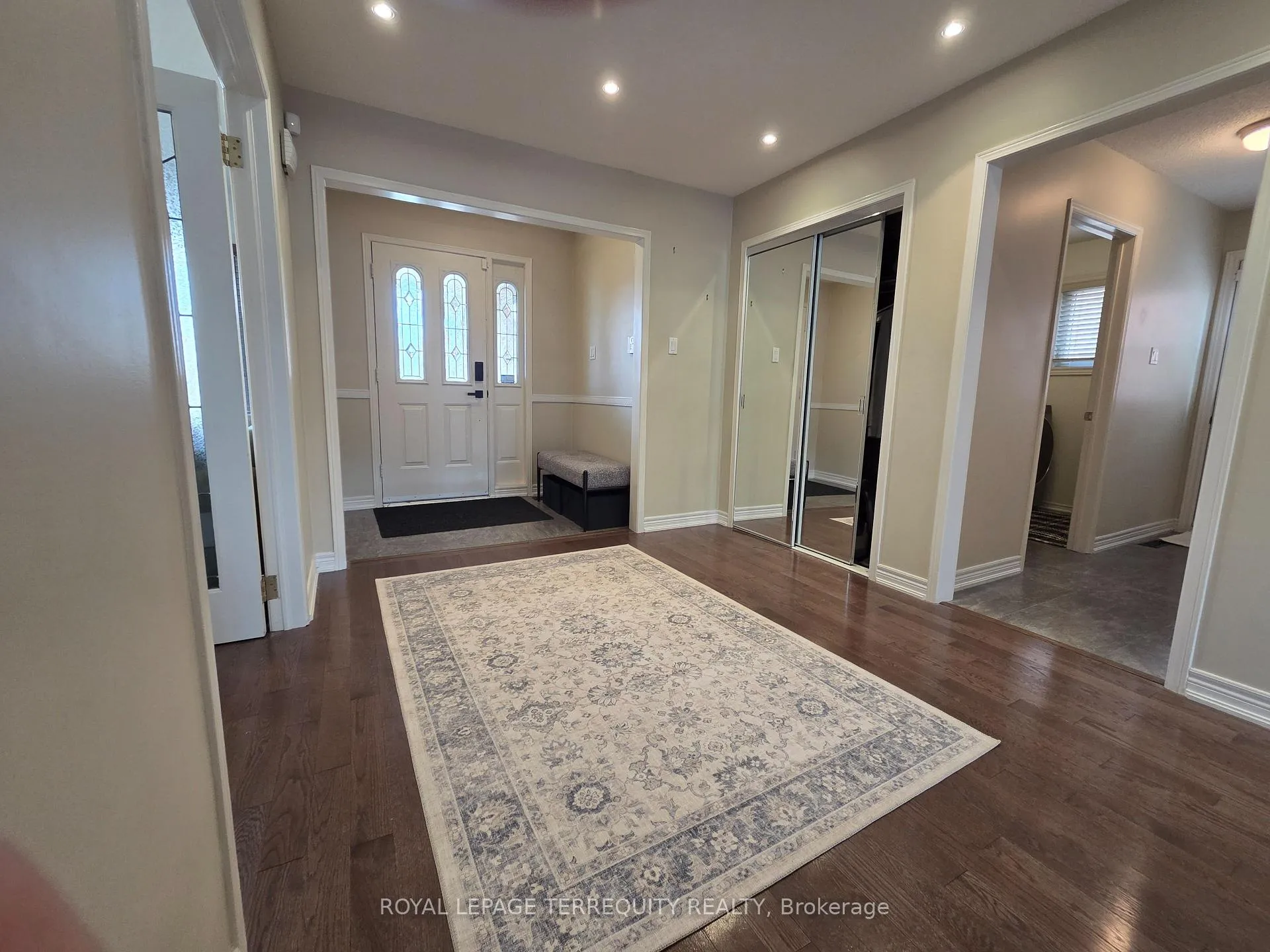 Photo 10 of 59 Foxhill Drive, Vaughan, Maple — HOMEH