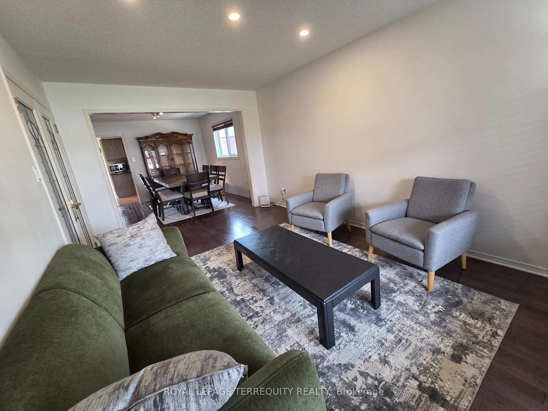 Photo 14 of 59 Foxhill Drive, Vaughan, Maple — HOMEH