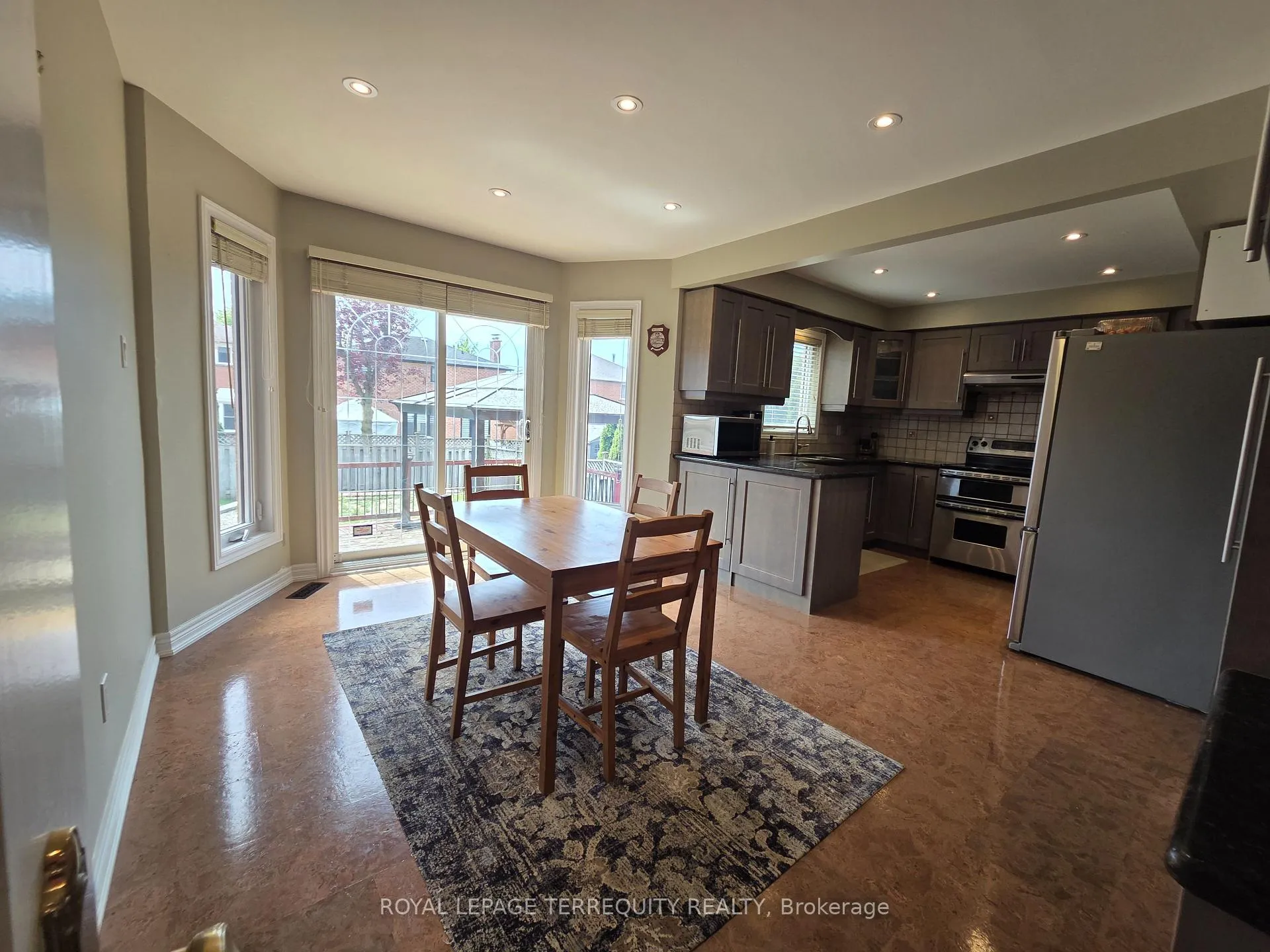 Photo 18 of 59 Foxhill Drive, Vaughan, Maple — HOMEH