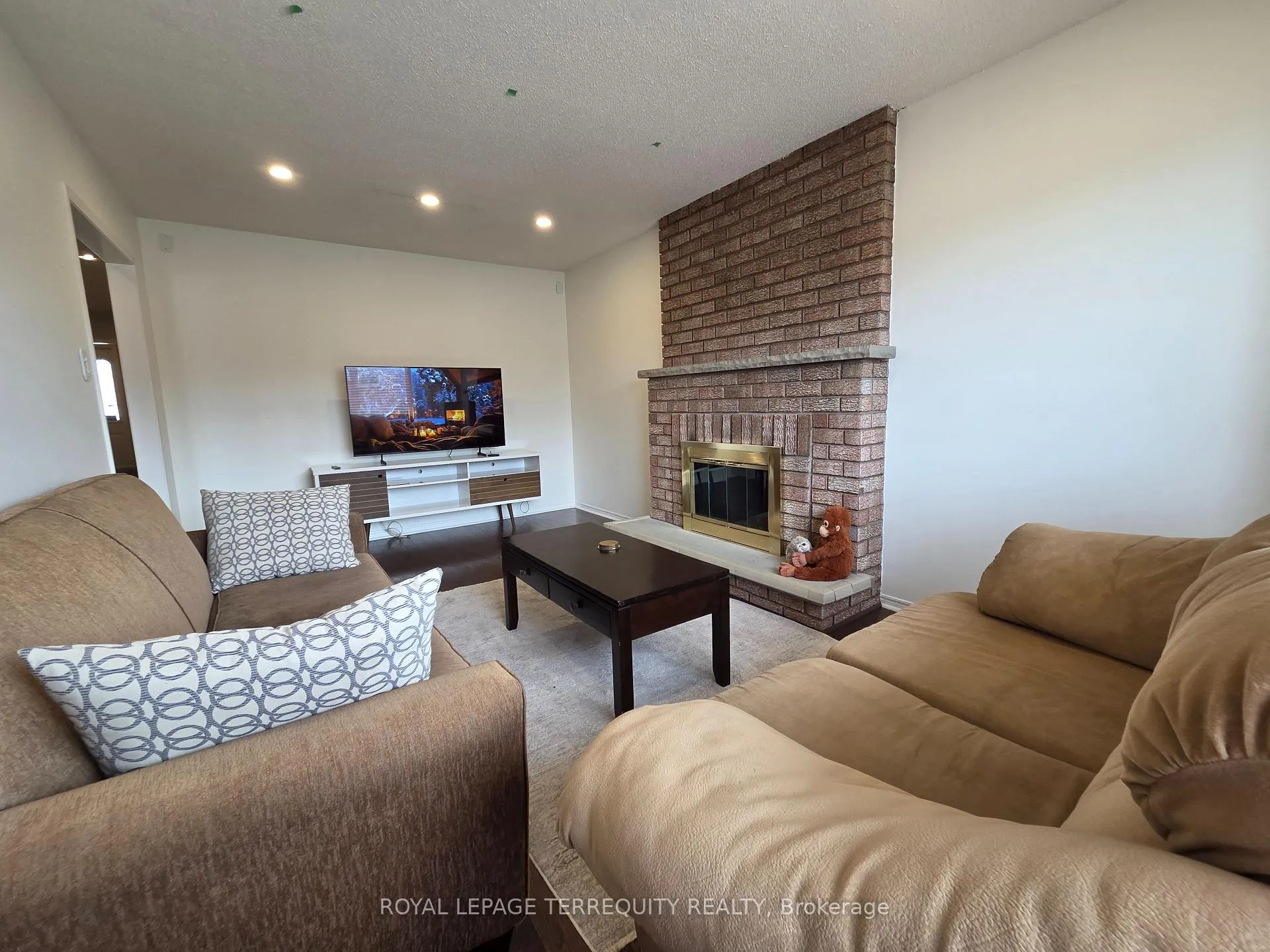 Photo 26 of 59 Foxhill Drive, Vaughan, Maple — HOMEH