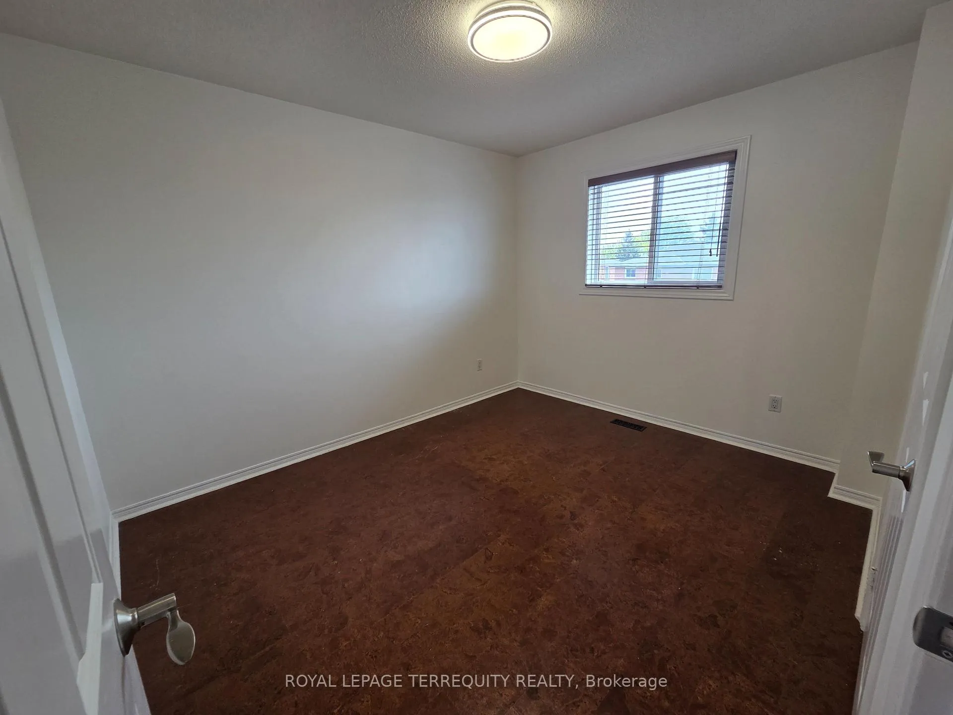 Photo 38 of 59 Foxhill Drive, Vaughan, Maple — HOMEH