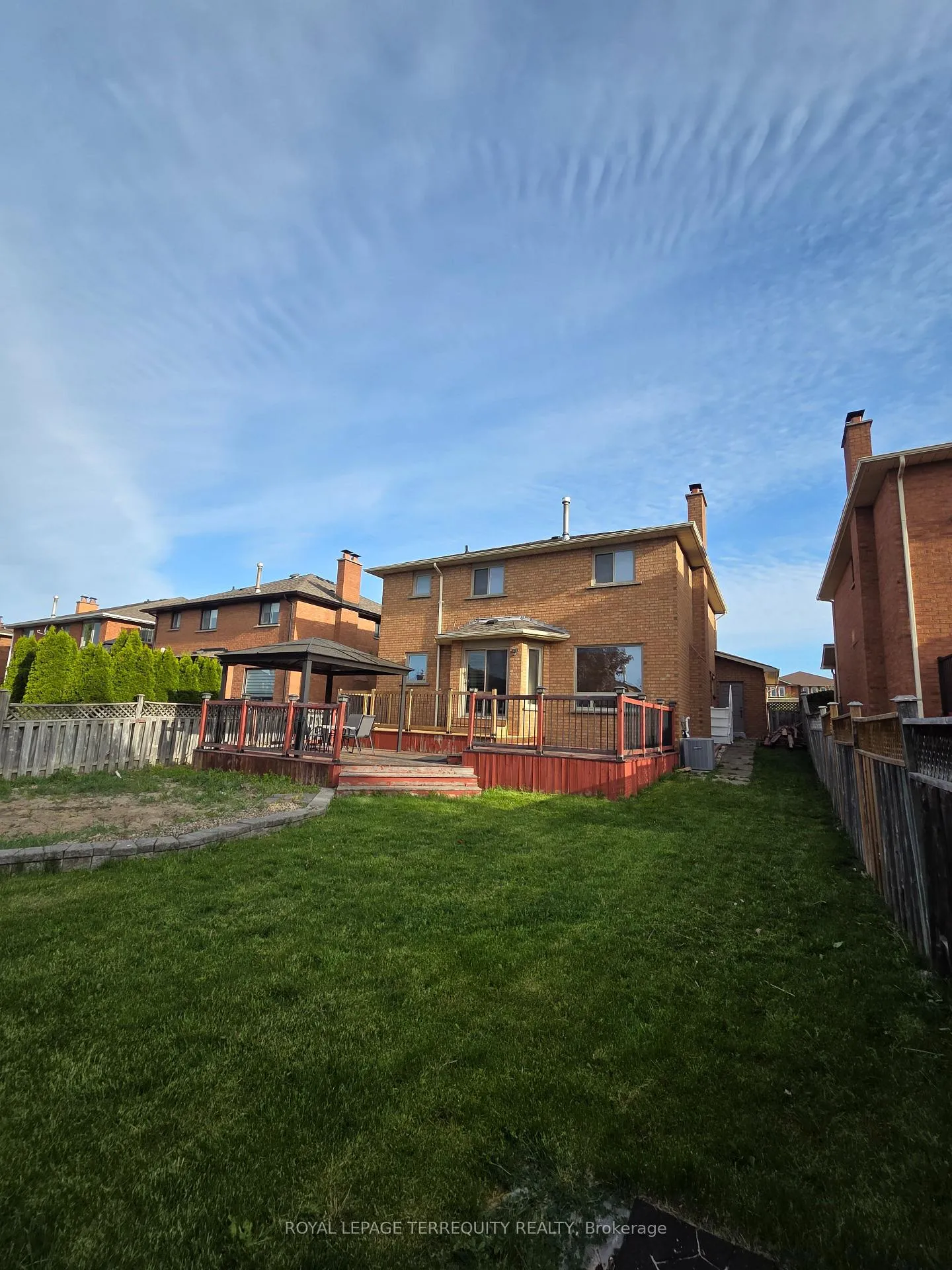 Photo 44 of 59 Foxhill Drive, Vaughan, Maple — HOMEH
