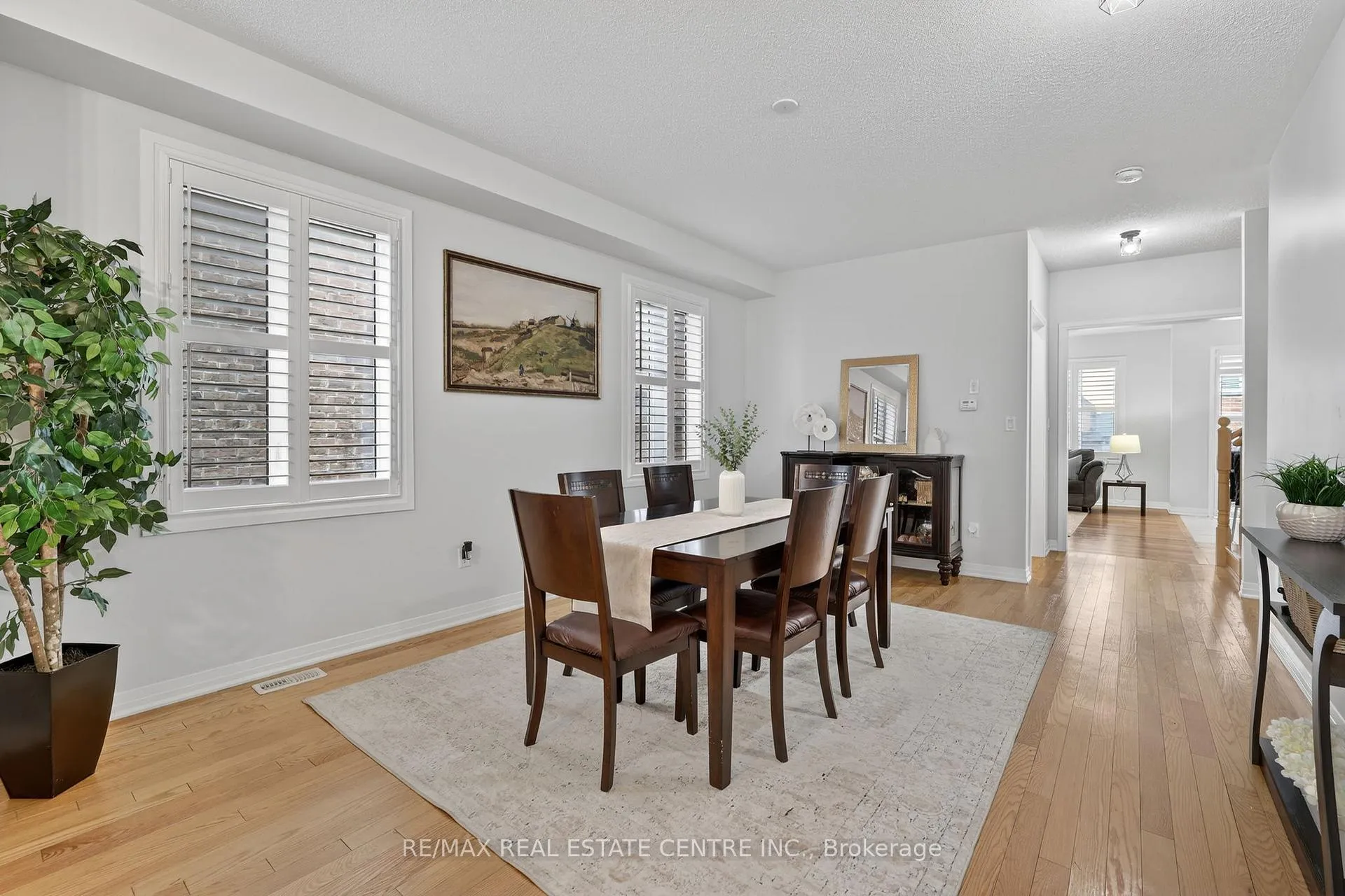 Photo 6 of 10 Porter Drive, Orangeville — HOMEH