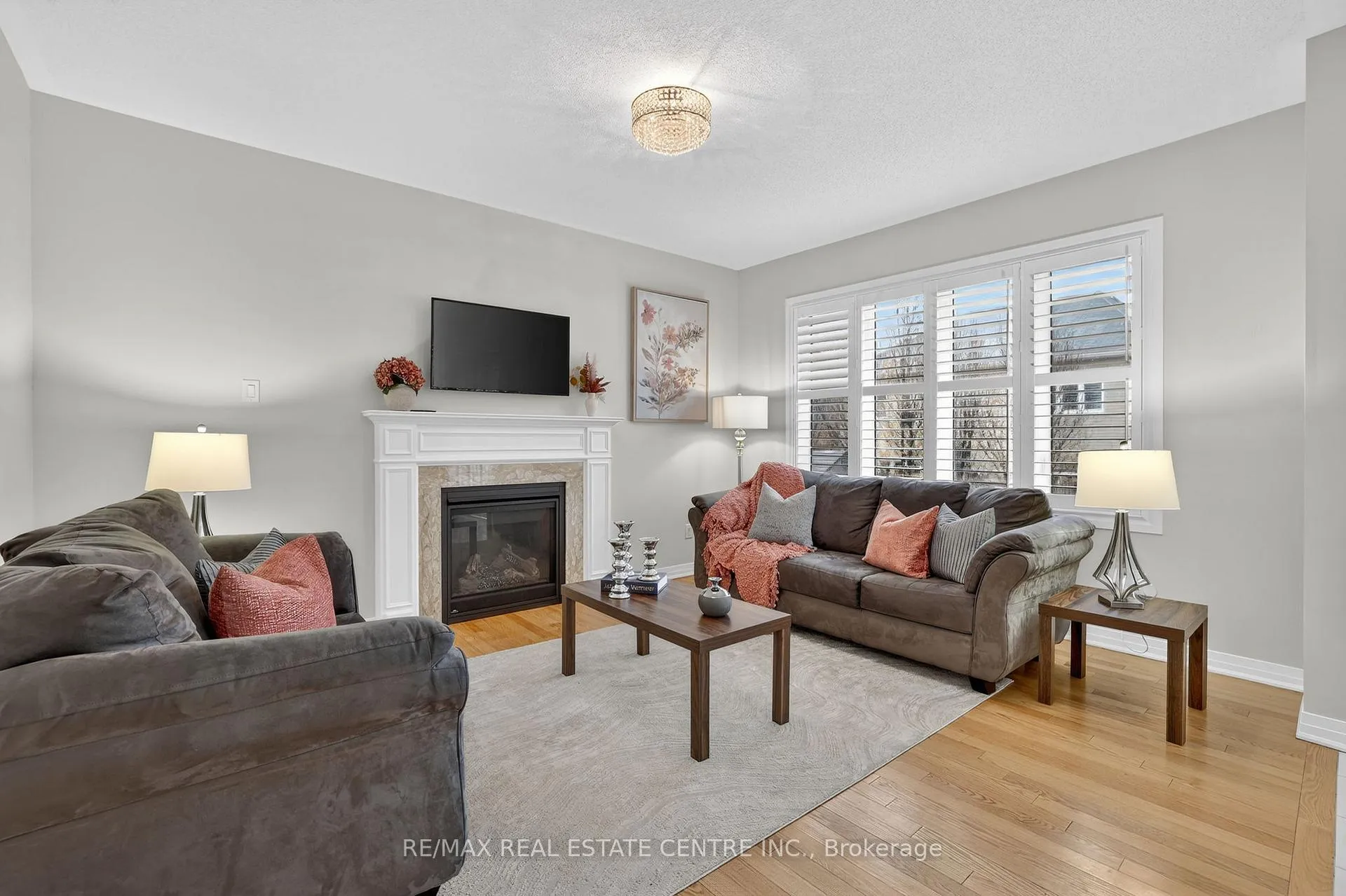 Photo 9 of 10 Porter Drive, Orangeville — HOMEH