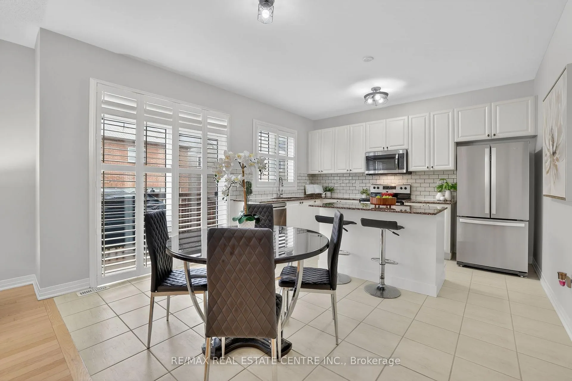 Photo 13 of 10 Porter Drive, Orangeville — HOMEH