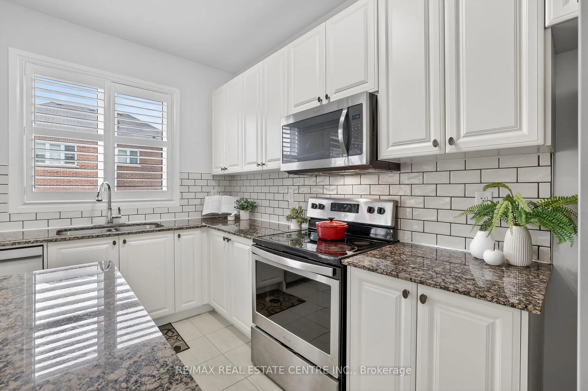 Photo 15 of 10 Porter Drive, Orangeville — HOMEH