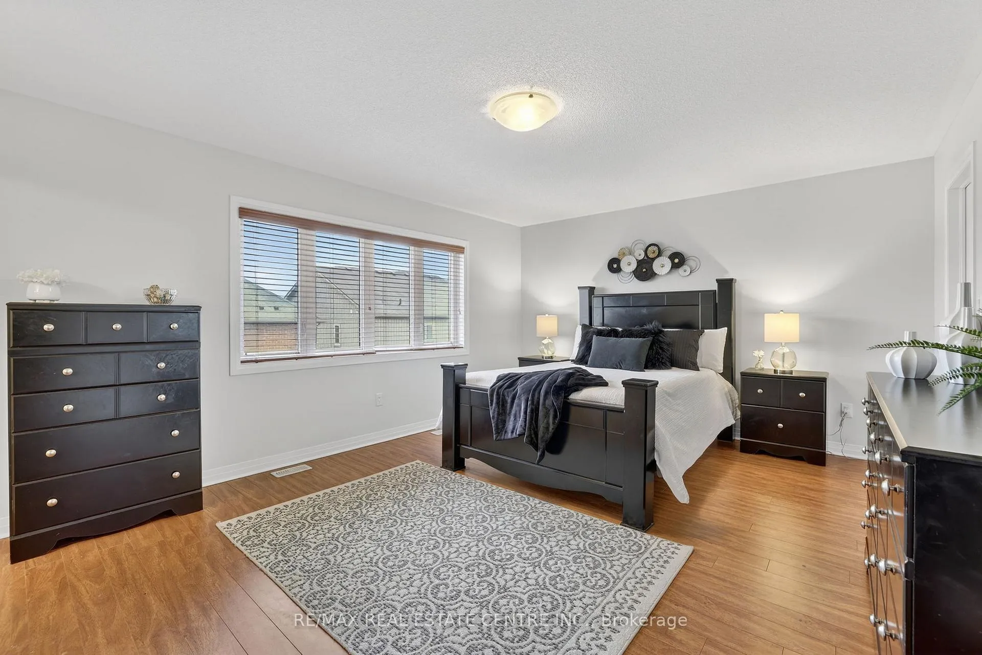 Photo 19 of 10 Porter Drive, Orangeville — HOMEH