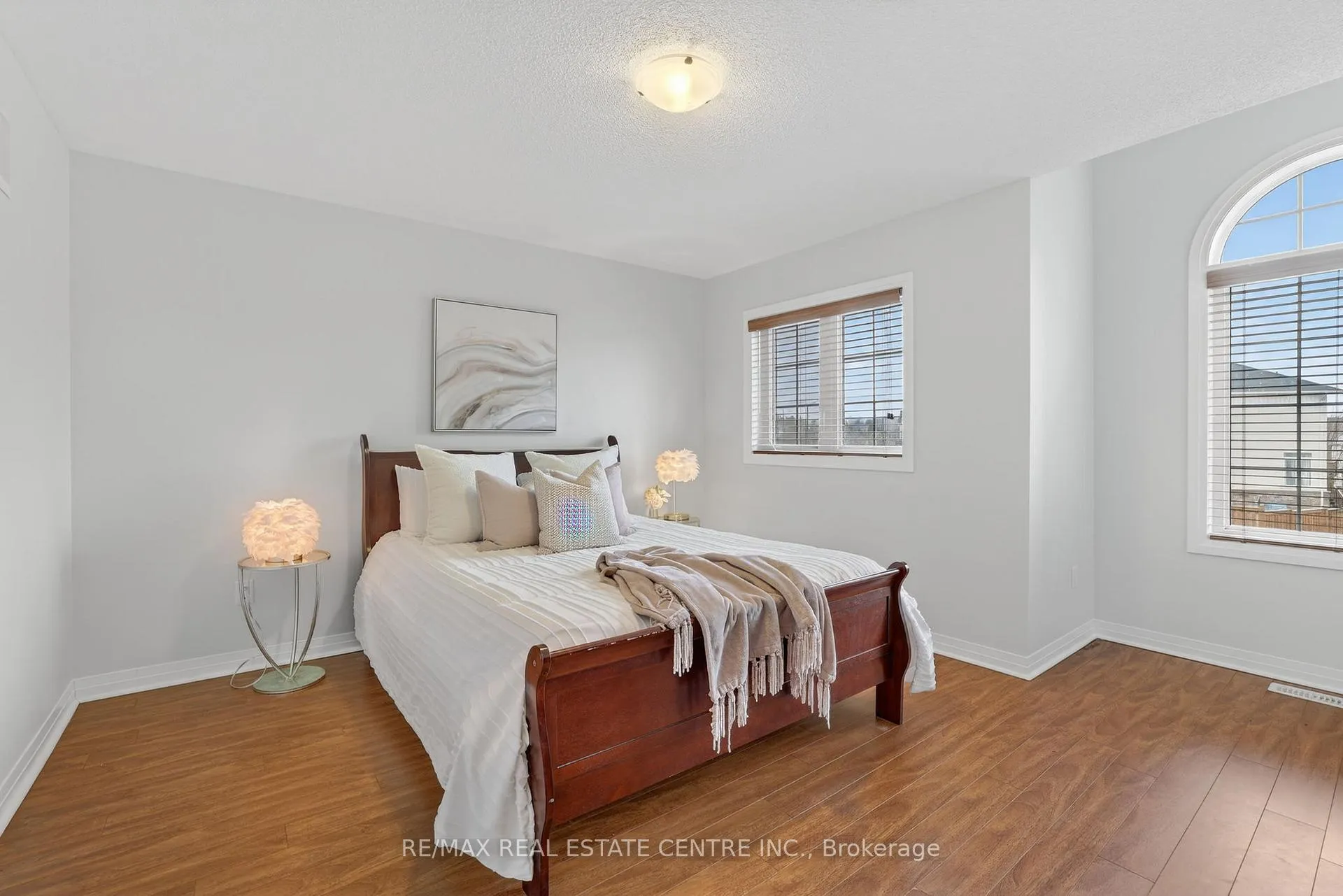 Photo 25 of 10 Porter Drive, Orangeville — HOMEH