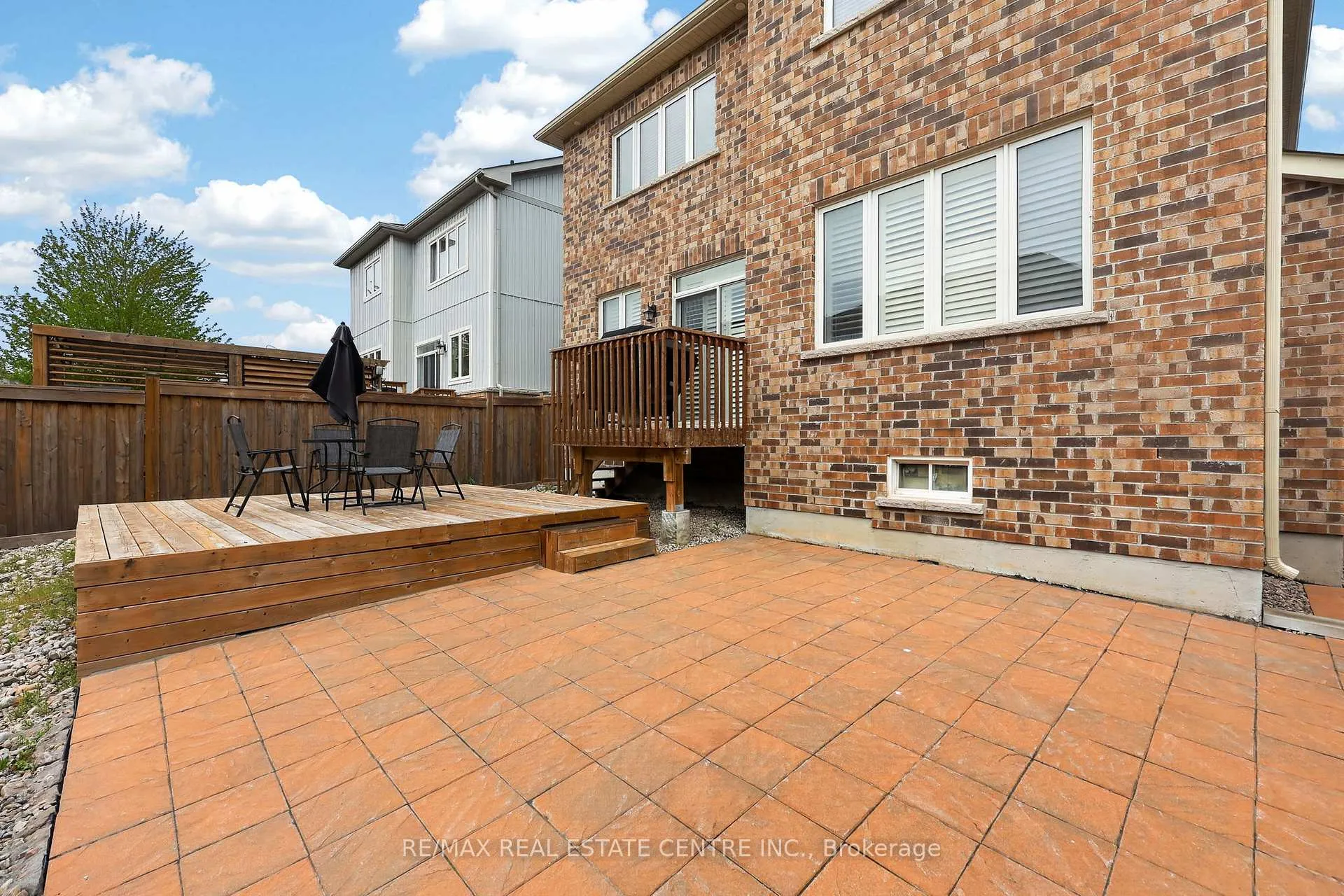 Photo 32 of 10 Porter Drive, Orangeville — HOMEH