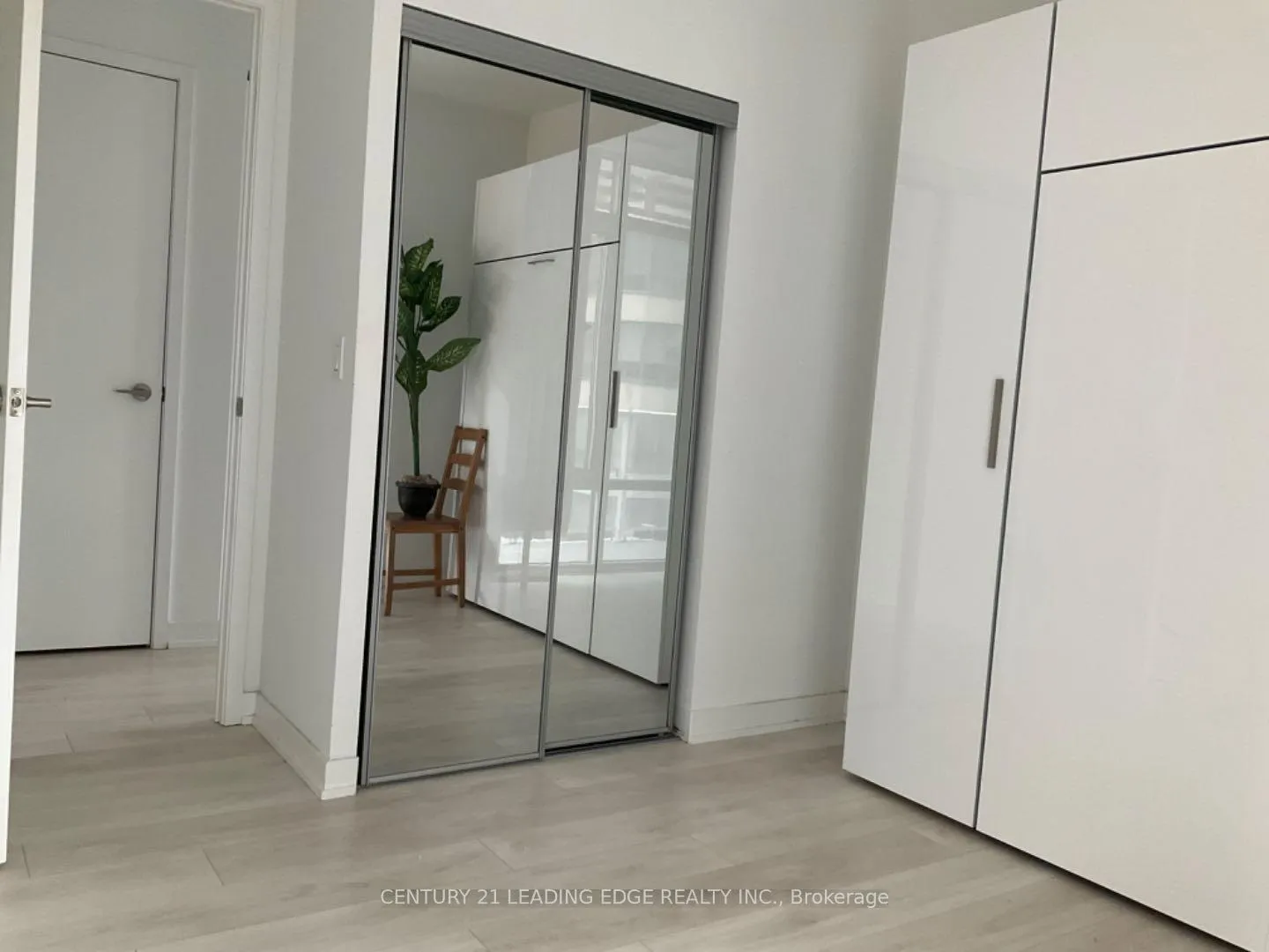 Photo 5 of Unit 711, 18 Maitland Terrace, Toronto, Church-Yonge Corridor — HOMEH
