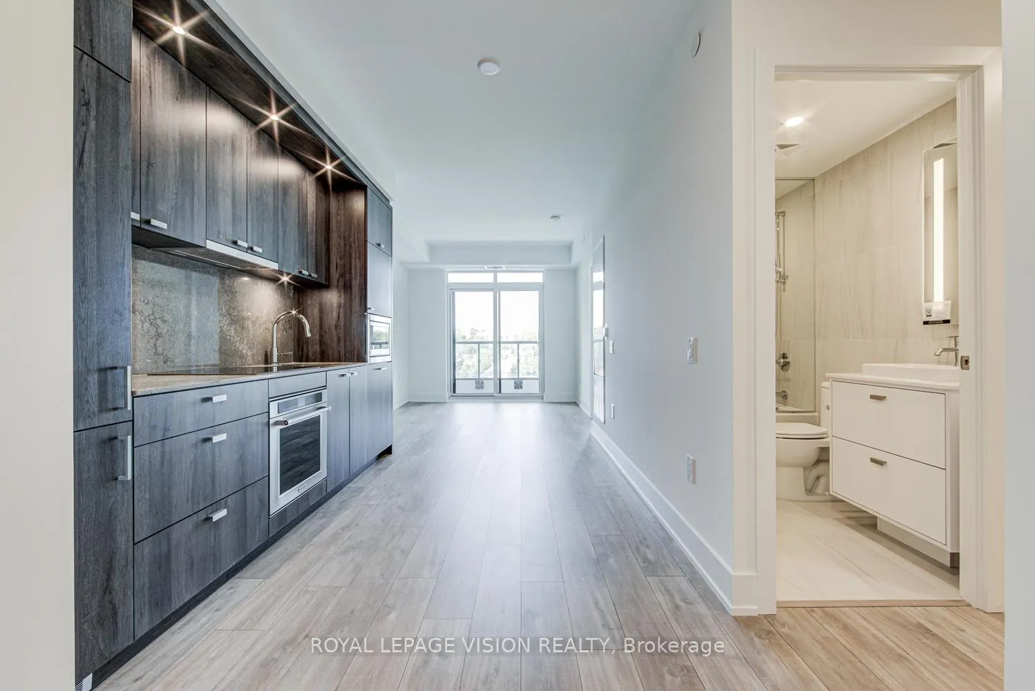 Photo 4 of Unit 716, 858 Dupont Street, Toronto, Dovercourt-Wallace Emerson-Junction — HOMEH