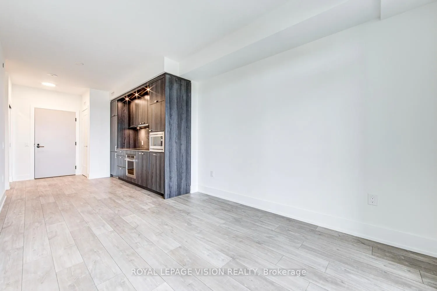 Photo 13 of Unit 716, 858 Dupont Street, Toronto, Dovercourt-Wallace Emerson-Junction — HOMEH