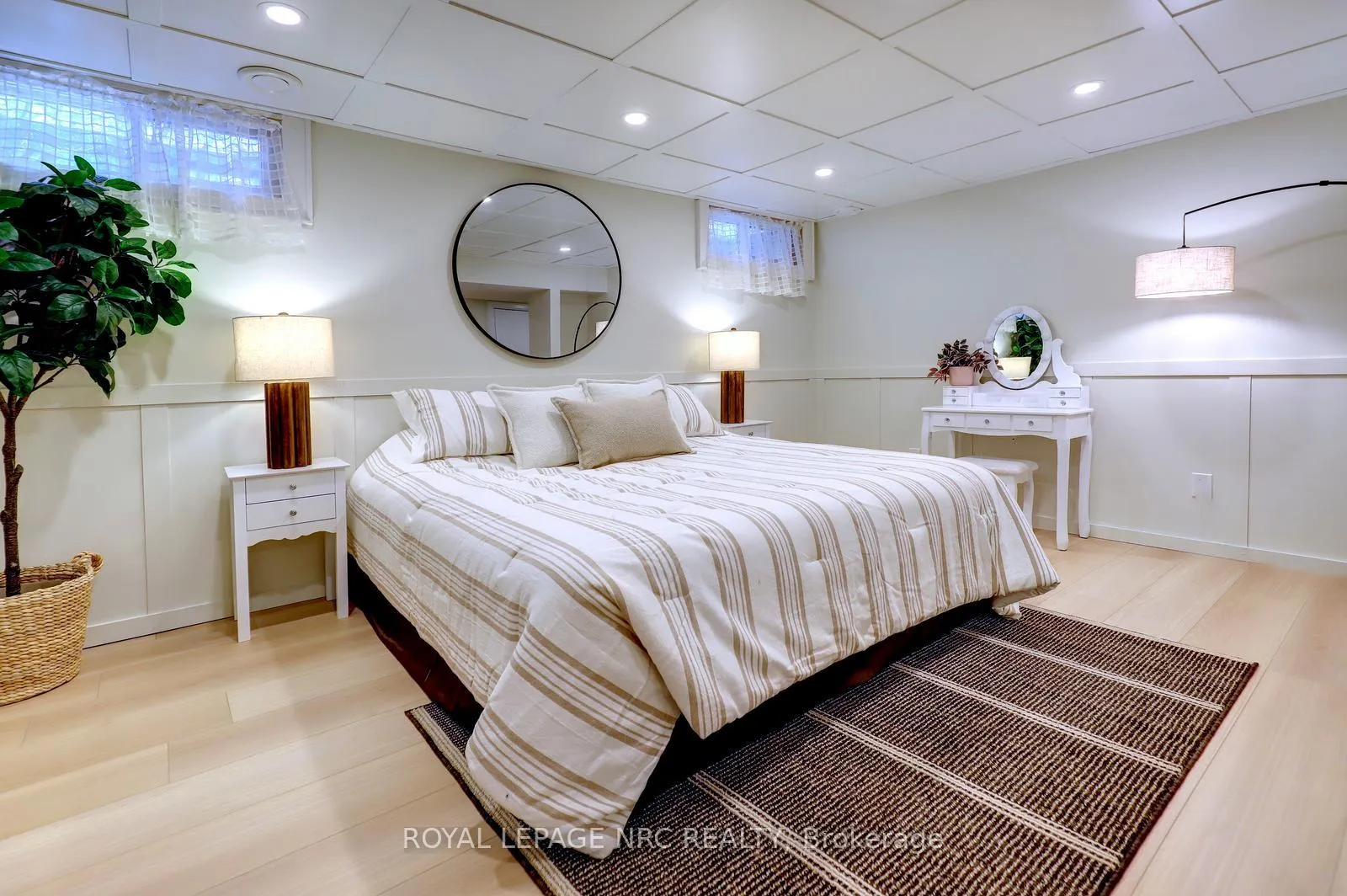 Photo 34 of 44 Fifty Road, Hamilton, Rural Stoney Creek — HOMEH