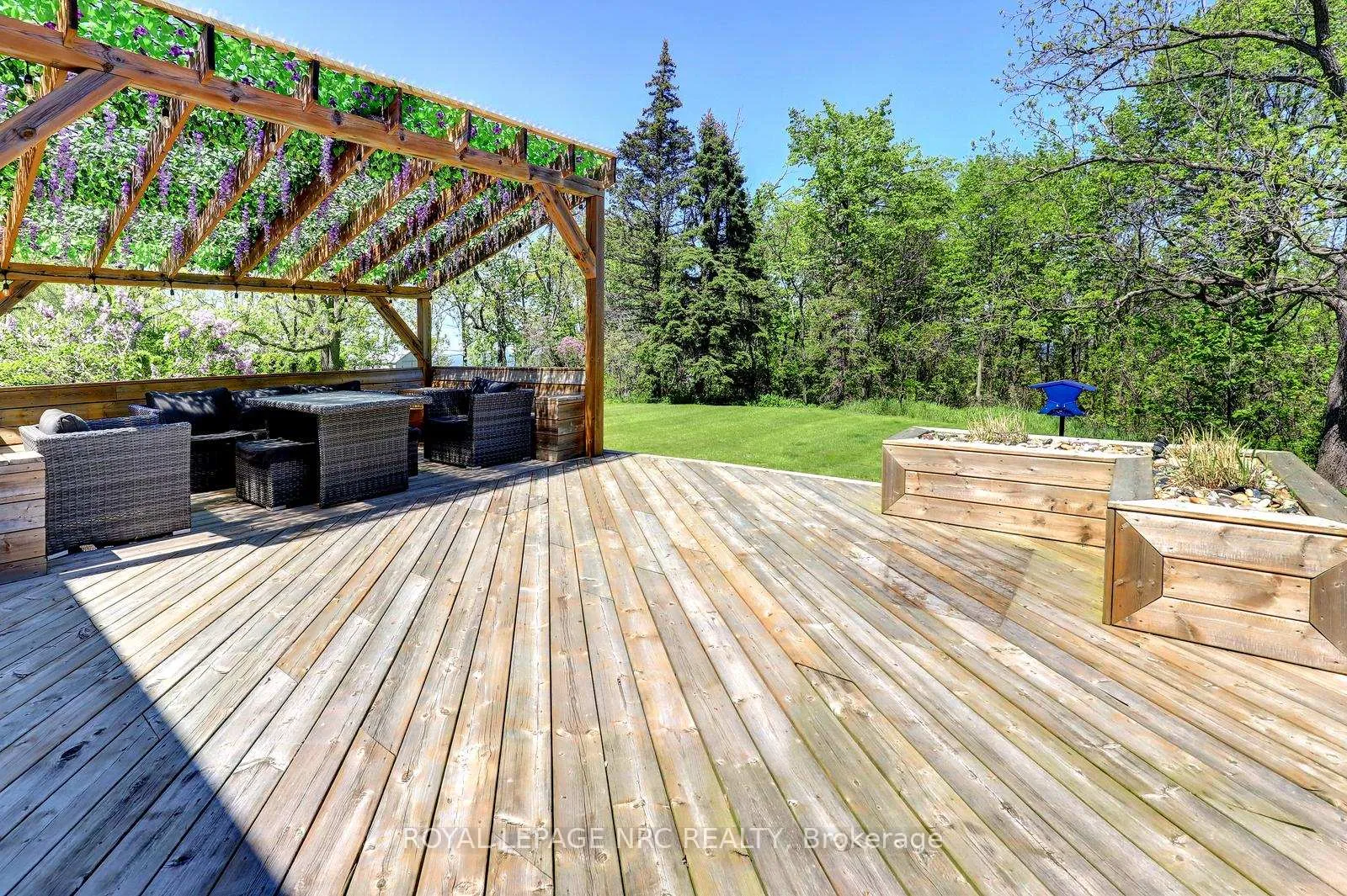 Photo 38 of 44 Fifty Road, Hamilton, Rural Stoney Creek — HOMEH