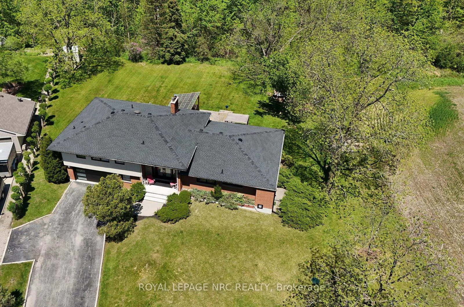 Photo 48 of 44 Fifty Road, Hamilton, Rural Stoney Creek — HOMEH