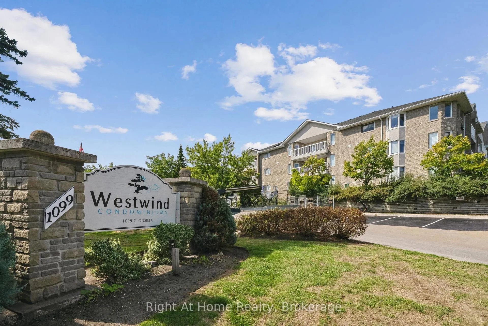 Photo 1 of Unit 122B, 1099 Clonsilla Avenue, Peterborough, Otonabee Ward 1 — HOMEH