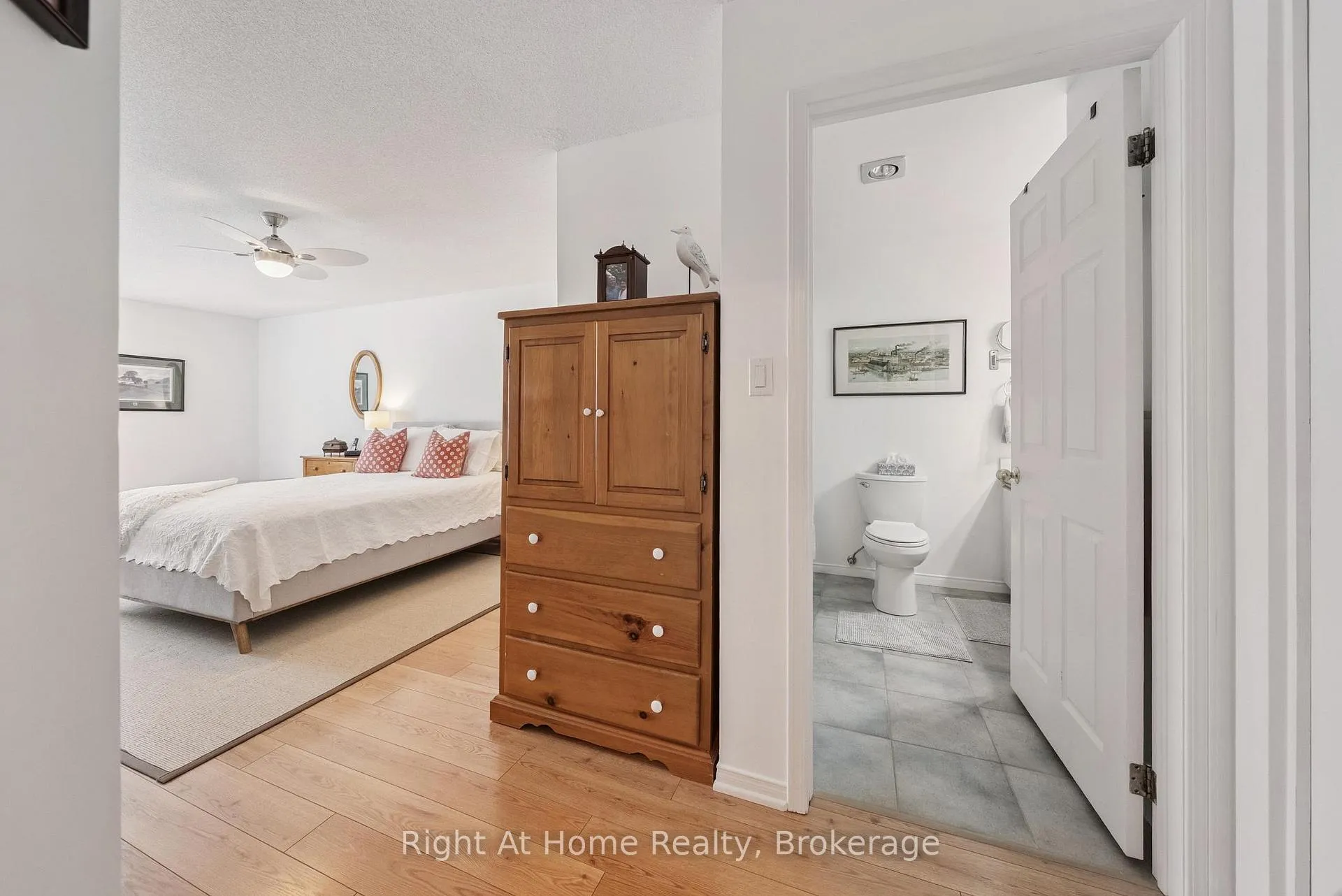 Photo 23 of Unit 122B, 1099 Clonsilla Avenue, Peterborough, Otonabee Ward 1 — HOMEH