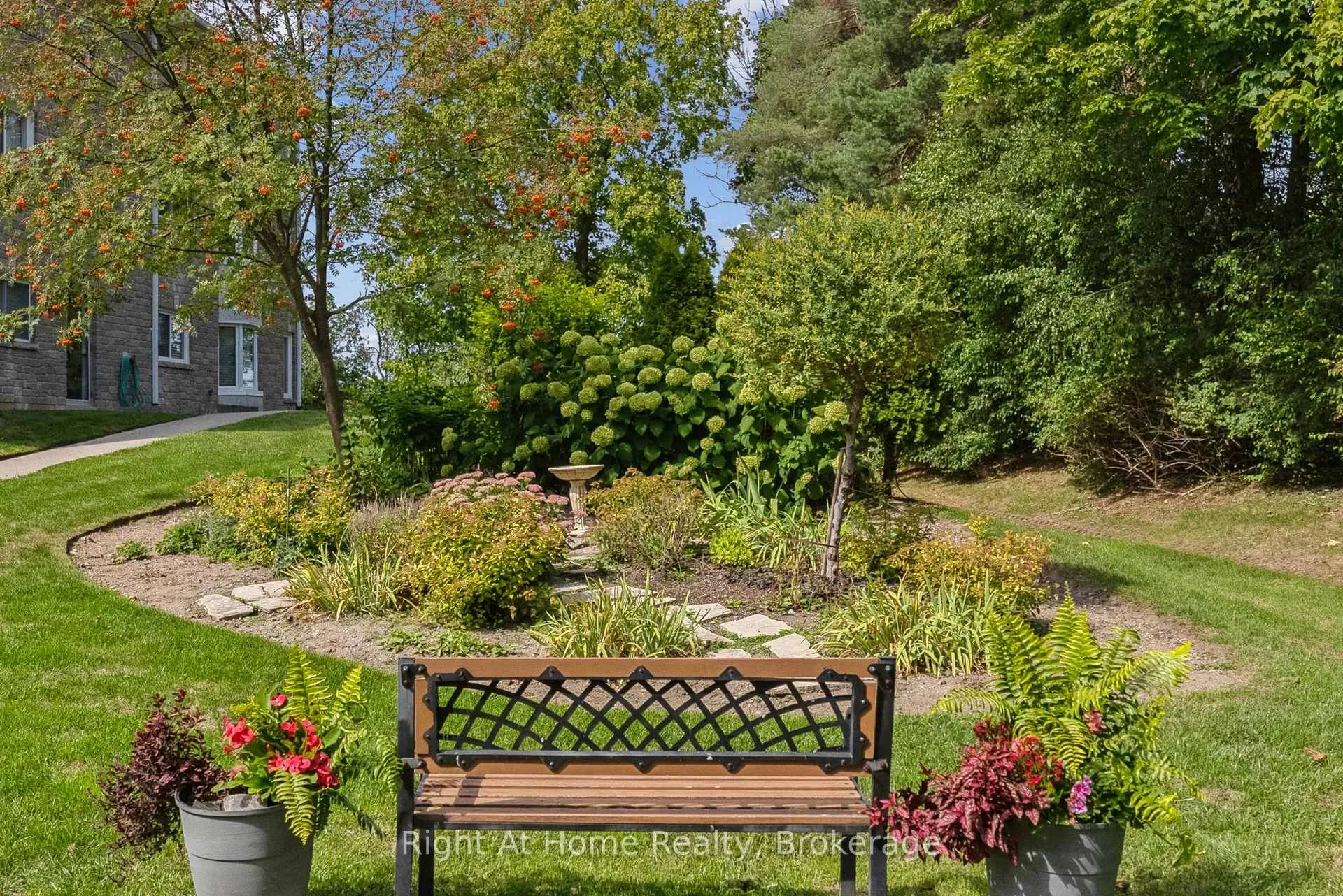 Photo 37 of Unit 122B, 1099 Clonsilla Avenue, Peterborough, Otonabee Ward 1 — HOMEH