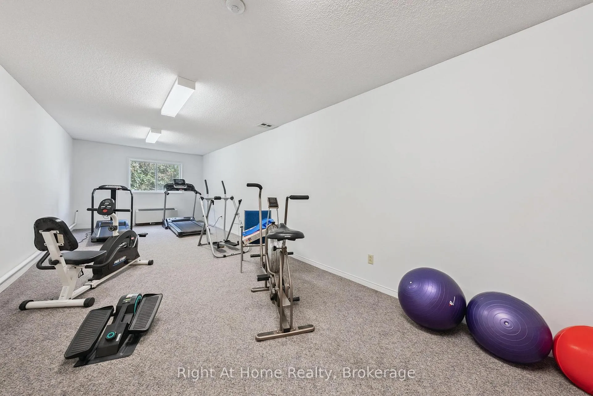 Photo 40 of Unit 122B, 1099 Clonsilla Avenue, Peterborough, Otonabee Ward 1 — HOMEH