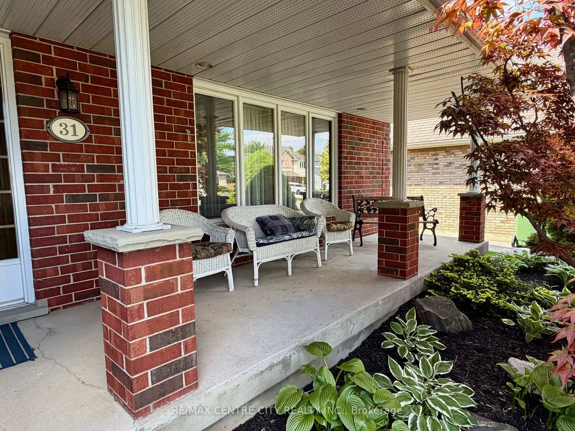Photo 4 of 31 Cavanaugh Crescent, St. Thomas — HOMEH