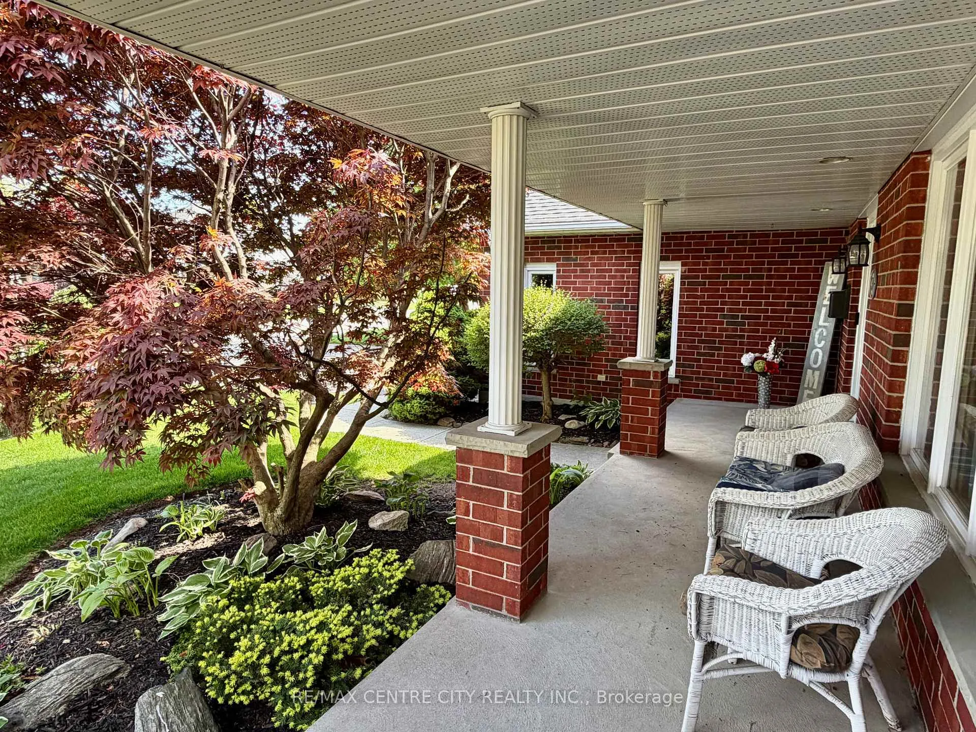 Photo 5 of 31 Cavanaugh Crescent, St. Thomas — HOMEH