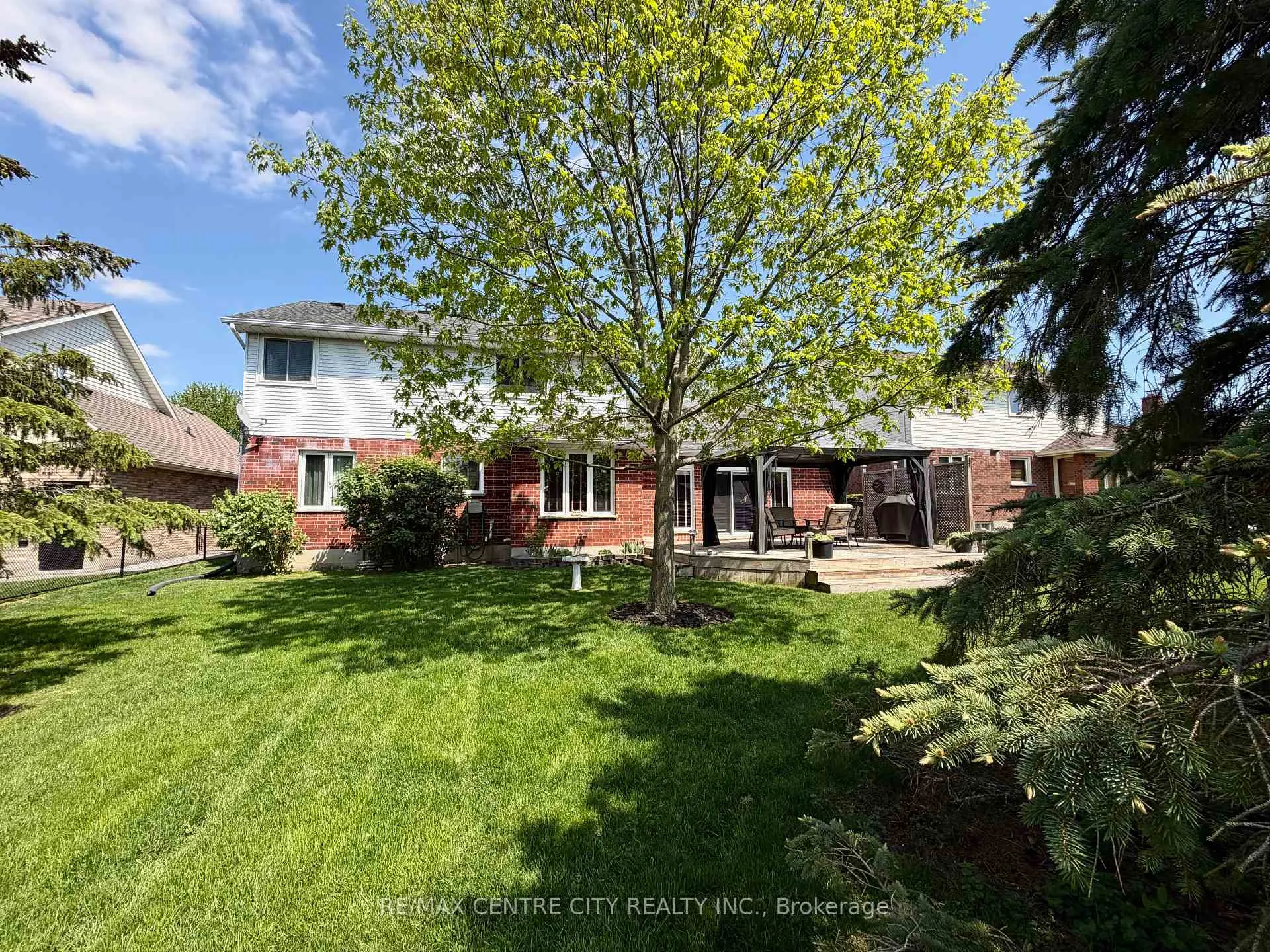 Photo 7 of 31 Cavanaugh Crescent, St. Thomas — HOMEH
