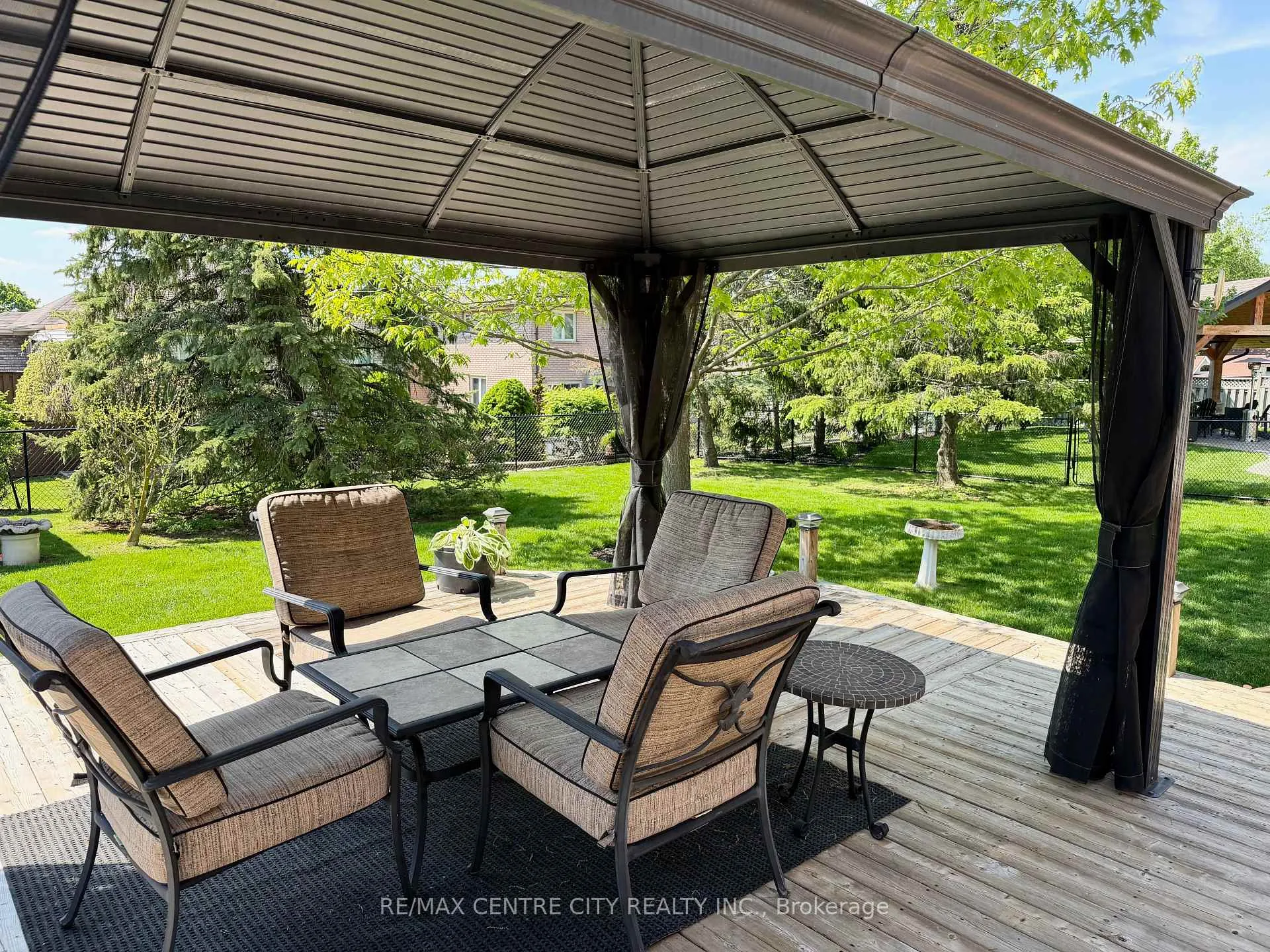 Photo 9 of 31 Cavanaugh Crescent, St. Thomas — HOMEH