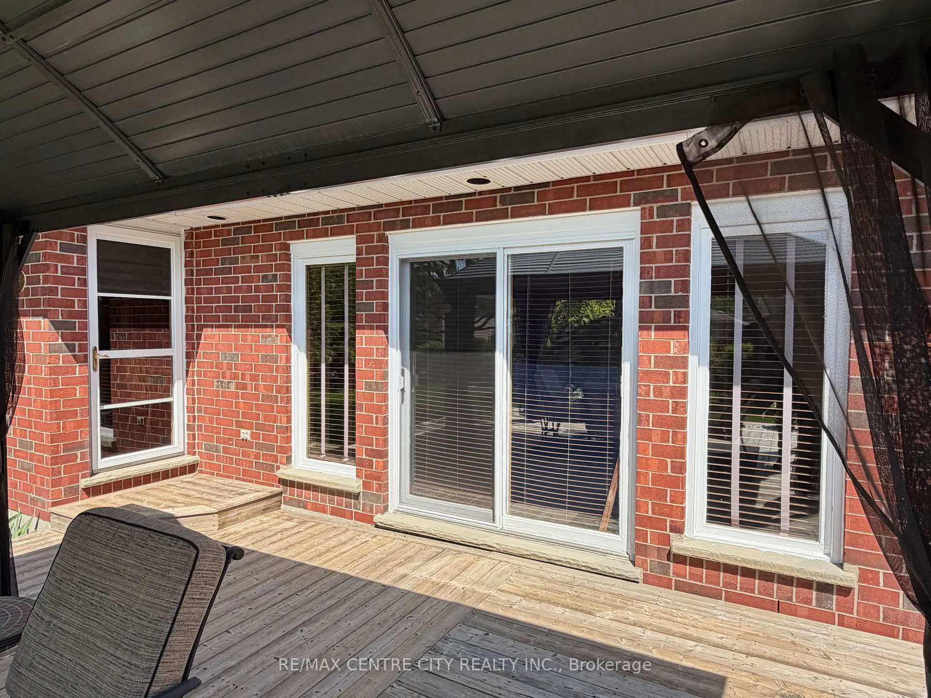 Photo 11 of 31 Cavanaugh Crescent, St. Thomas — HOMEH