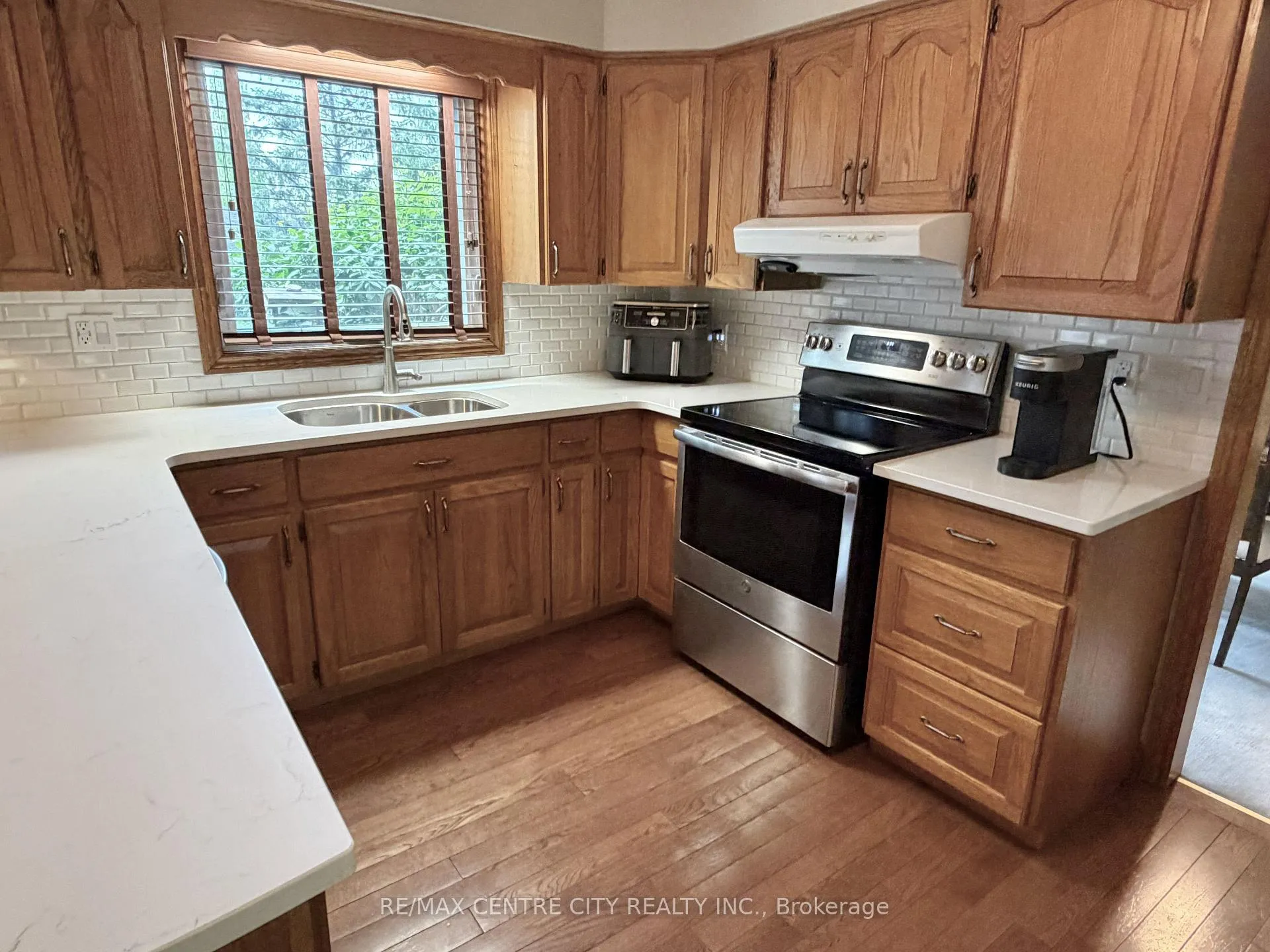 Photo 14 of 31 Cavanaugh Crescent, St. Thomas — HOMEH