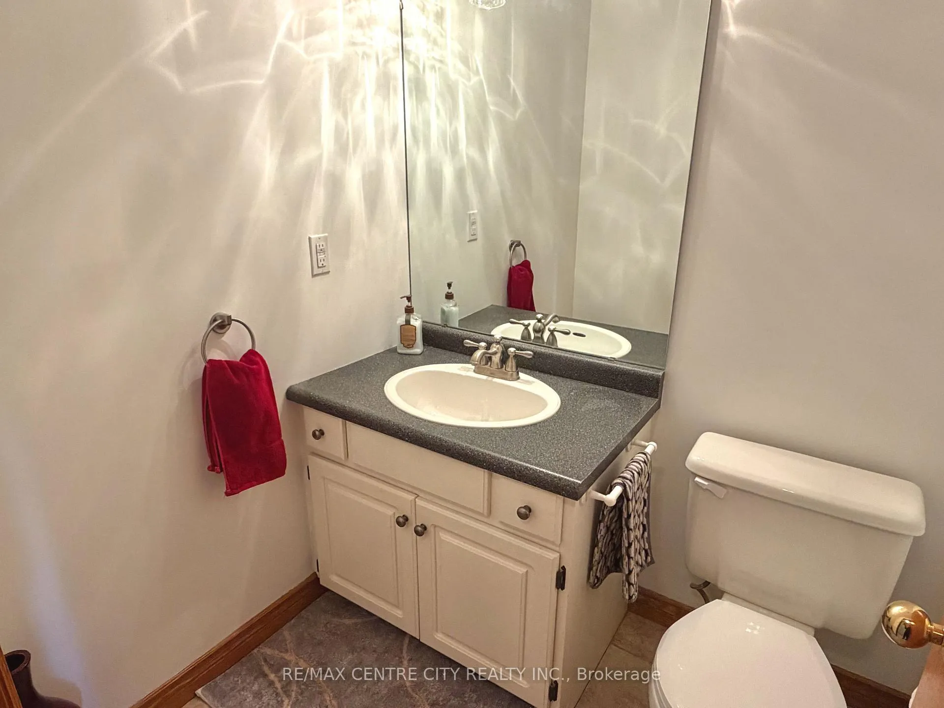 Photo 29 of 31 Cavanaugh Crescent, St. Thomas — HOMEH