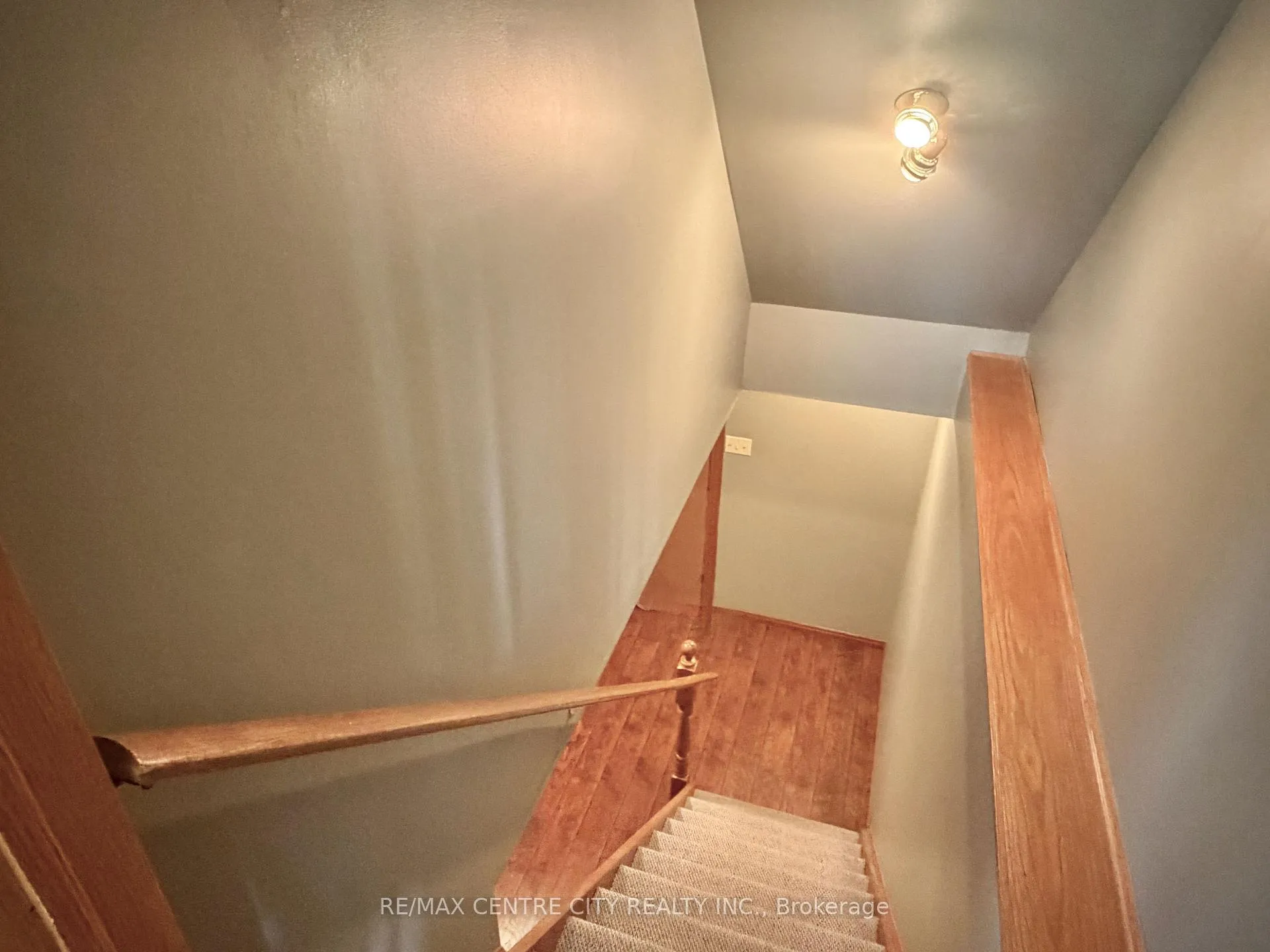Photo 44 of 31 Cavanaugh Crescent, St. Thomas — HOMEH