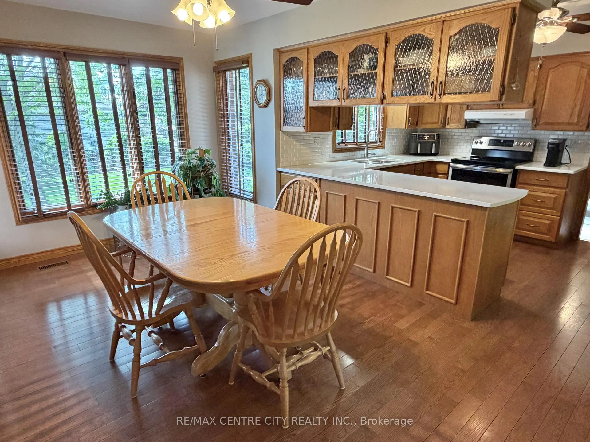 Photo 21 of 31 Cavanaugh Crescent, St. Thomas — HOMEH
