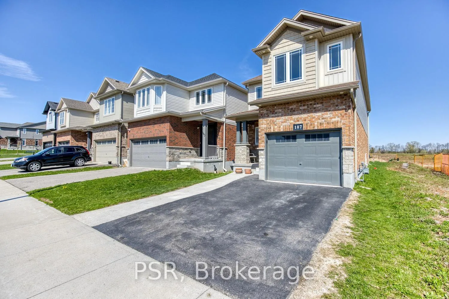 Photo 1 of 187 Rivertrail Avenue, Kitchener — HOMEH