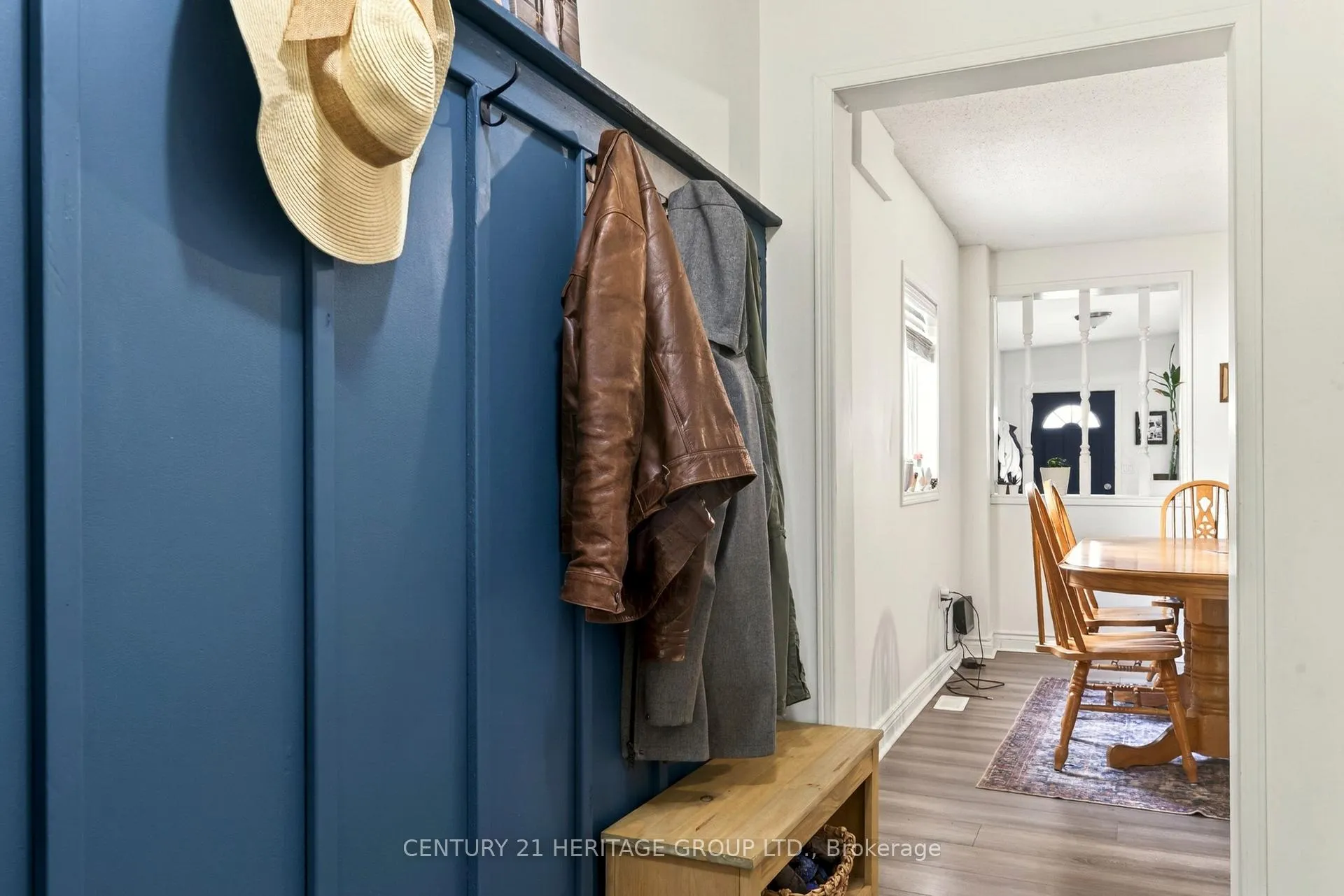 Photo 5 of 62 Emerald Street N, Hamilton, Landsdale — HOMEH