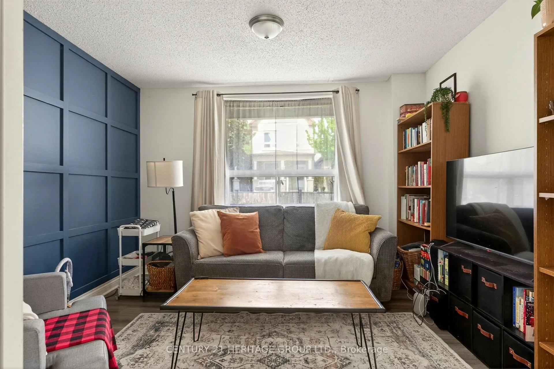 Photo 6 of 62 Emerald Street N, Hamilton, Landsdale — HOMEH