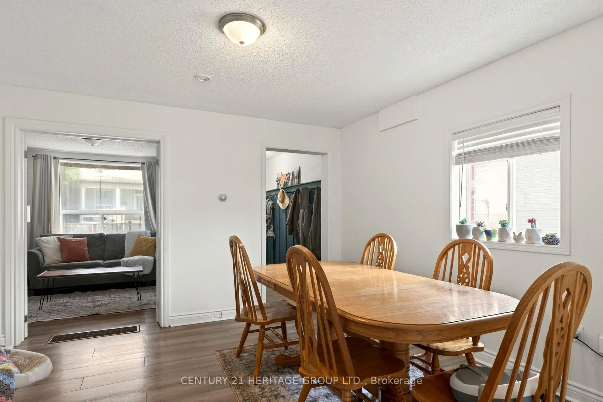 Photo 13 of 62 Emerald Street N, Hamilton, Landsdale — HOMEH