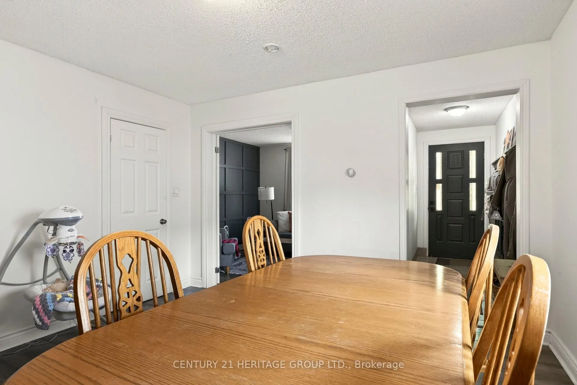 Photo 14 of 62 Emerald Street N, Hamilton, Landsdale — HOMEH