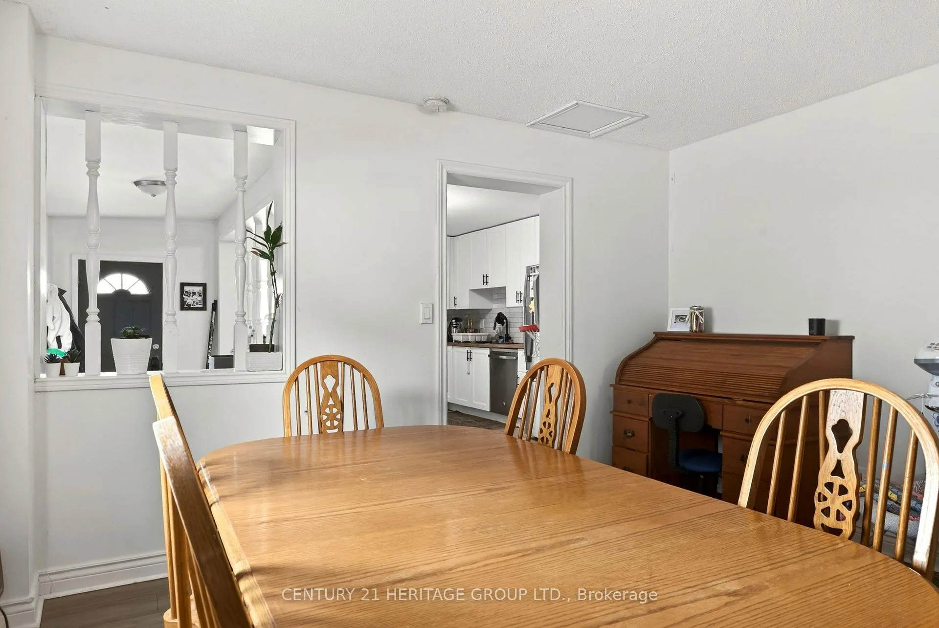 Photo 15 of 62 Emerald Street N, Hamilton, Landsdale — HOMEH