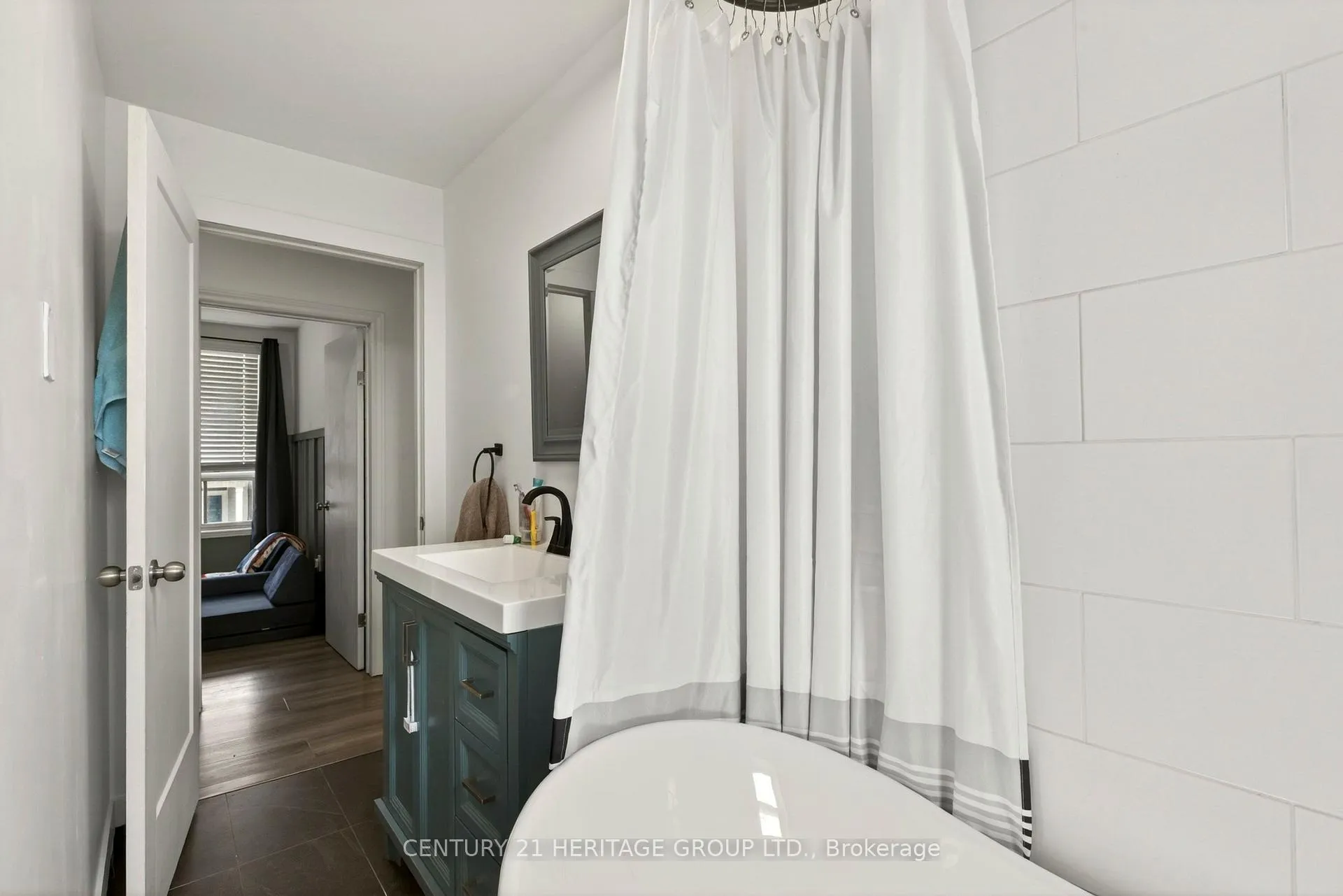 Photo 27 of 62 Emerald Street N, Hamilton, Landsdale — HOMEH