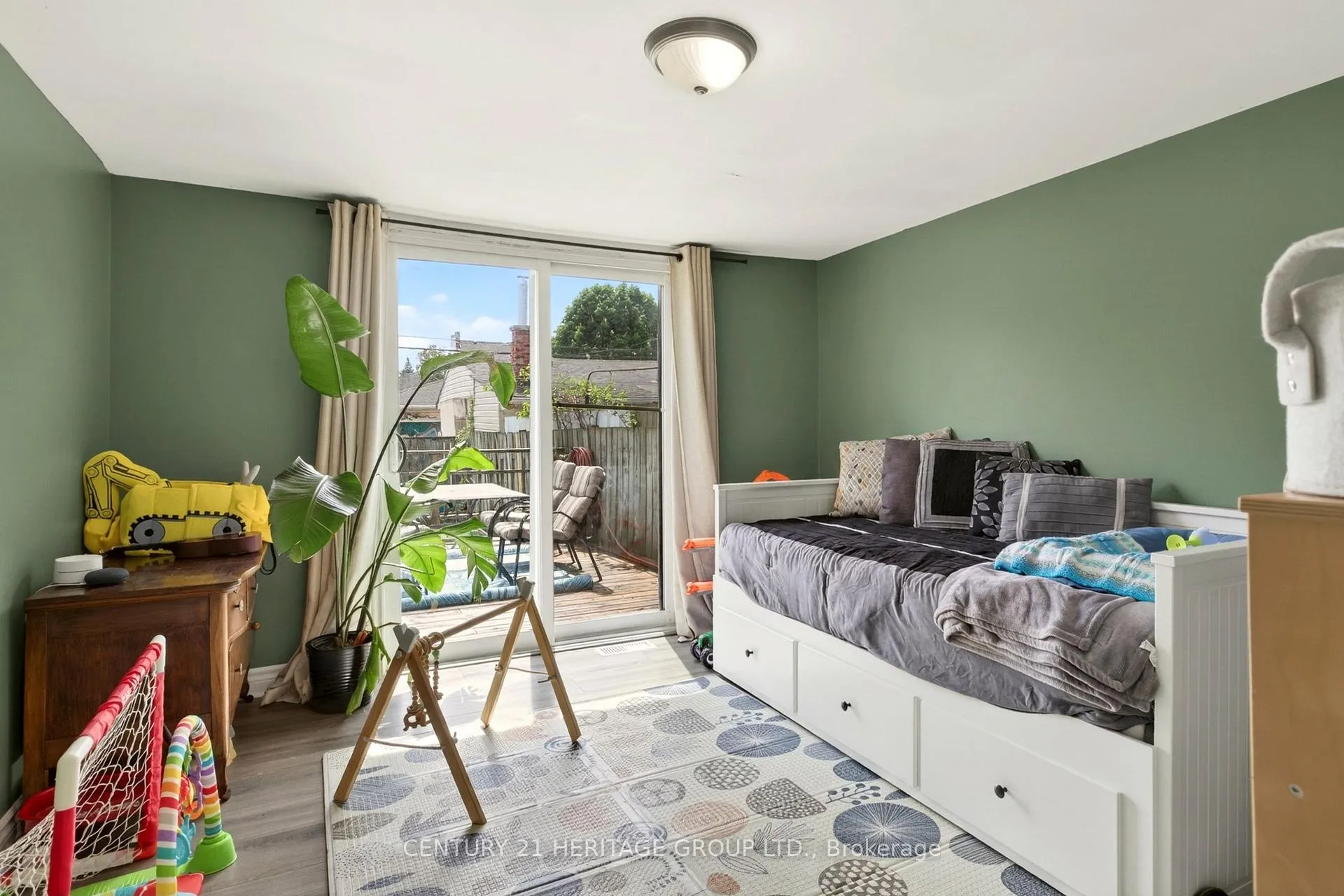 Photo 30 of 62 Emerald Street N, Hamilton, Landsdale — HOMEH