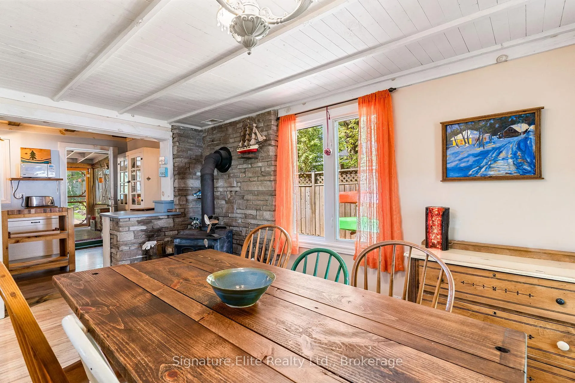 Photo 10 of 42 Rose Street, Kawartha Lakes, Fenelon — HOMEH