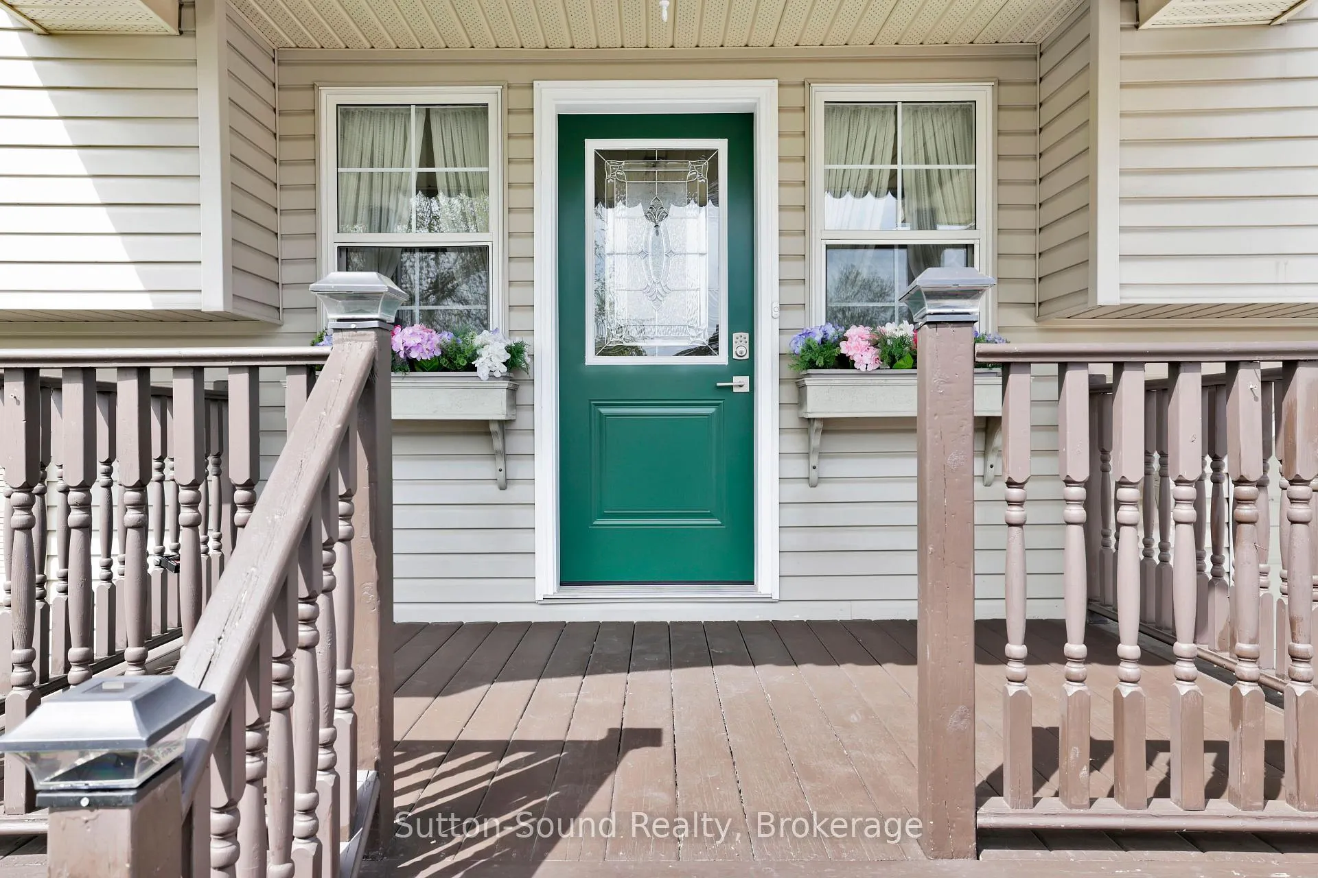 Photo 4 of 900 10th Avenue E, Owen Sound — HOMEH