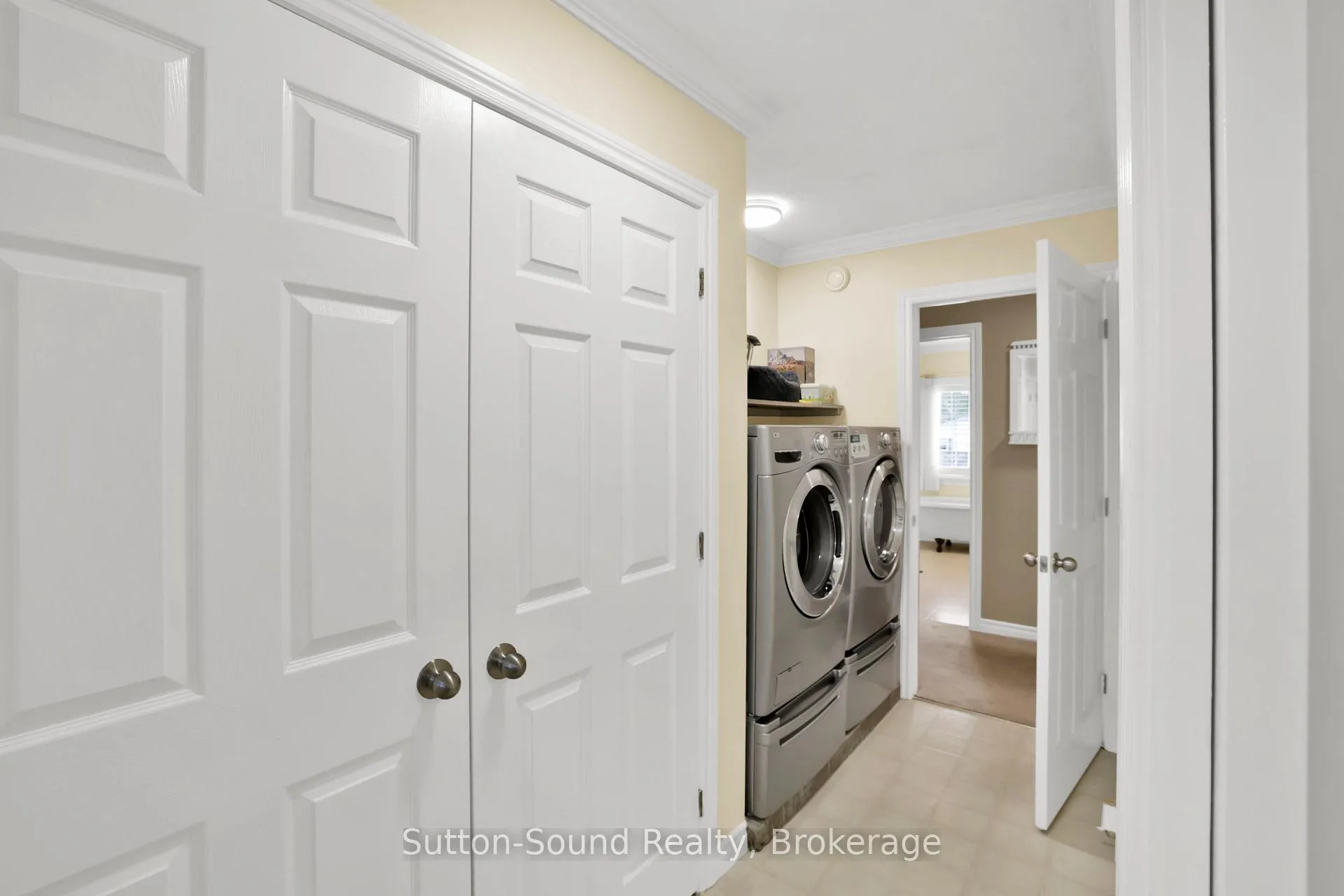 Photo 21 of 900 10th Avenue E, Owen Sound — HOMEH