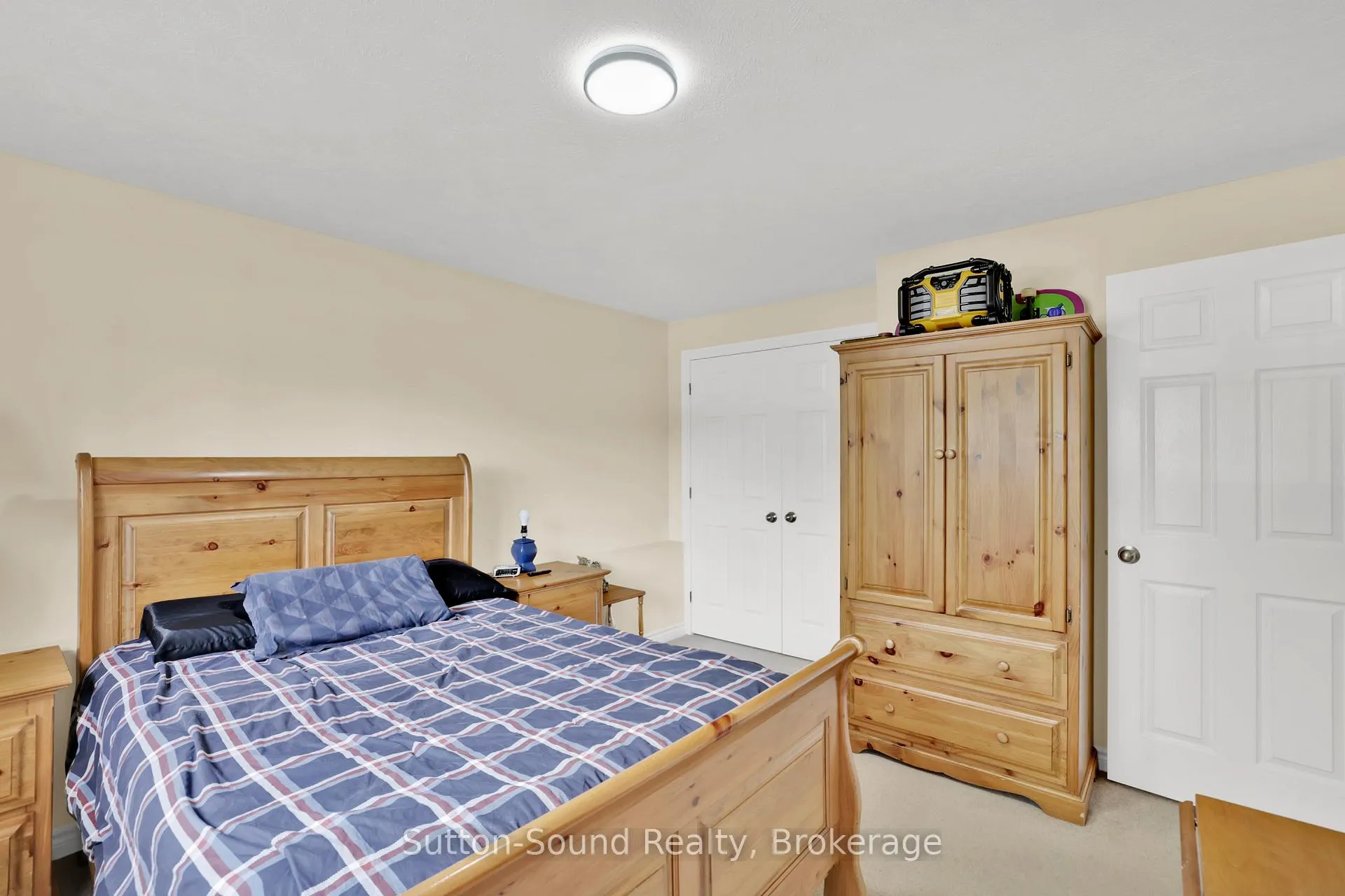 Photo 24 of 900 10th Avenue E, Owen Sound — HOMEH