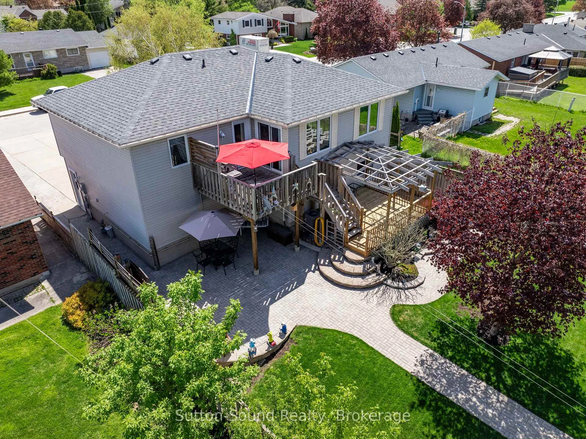Photo 37 of 900 10th Avenue E, Owen Sound — HOMEH