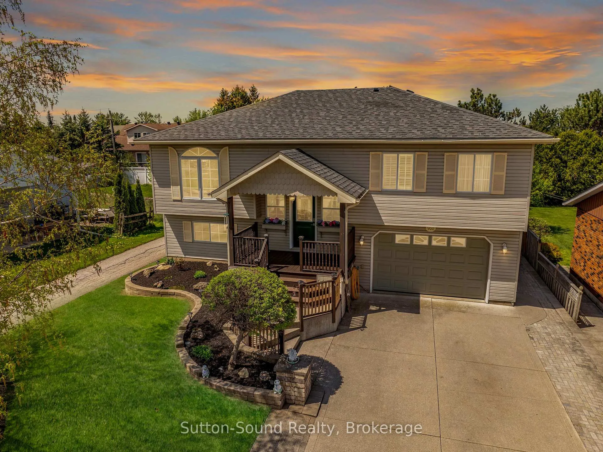 Photo 45 of 900 10th Avenue E, Owen Sound — HOMEH
