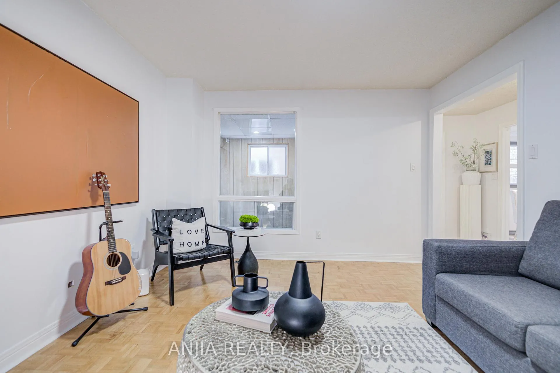 Photo 12 of 7 Downside Road, Markham, Milliken Mills West — HOMEH