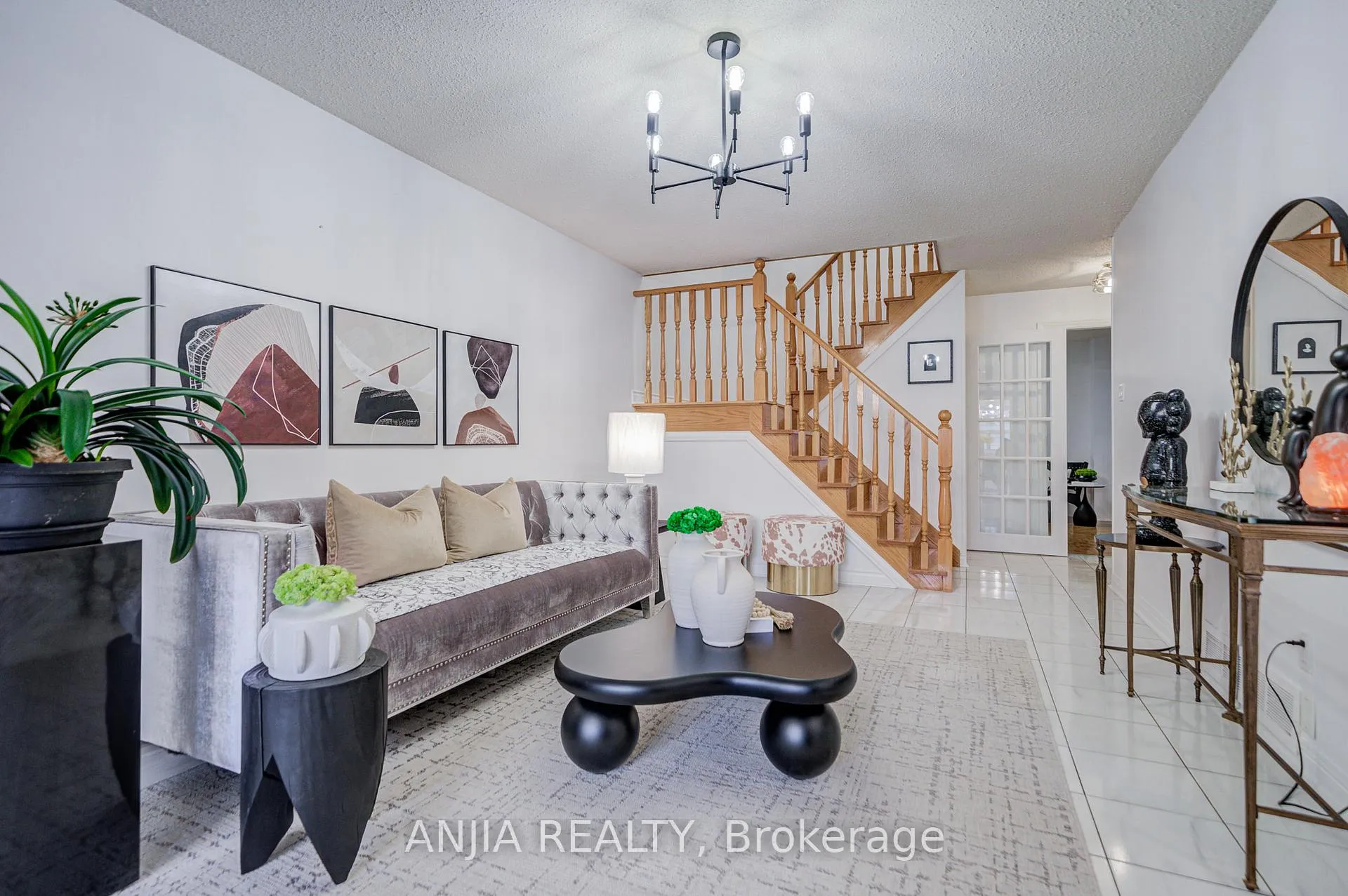 Photo 16 of 7 Downside Road, Markham, Milliken Mills West — HOMEH